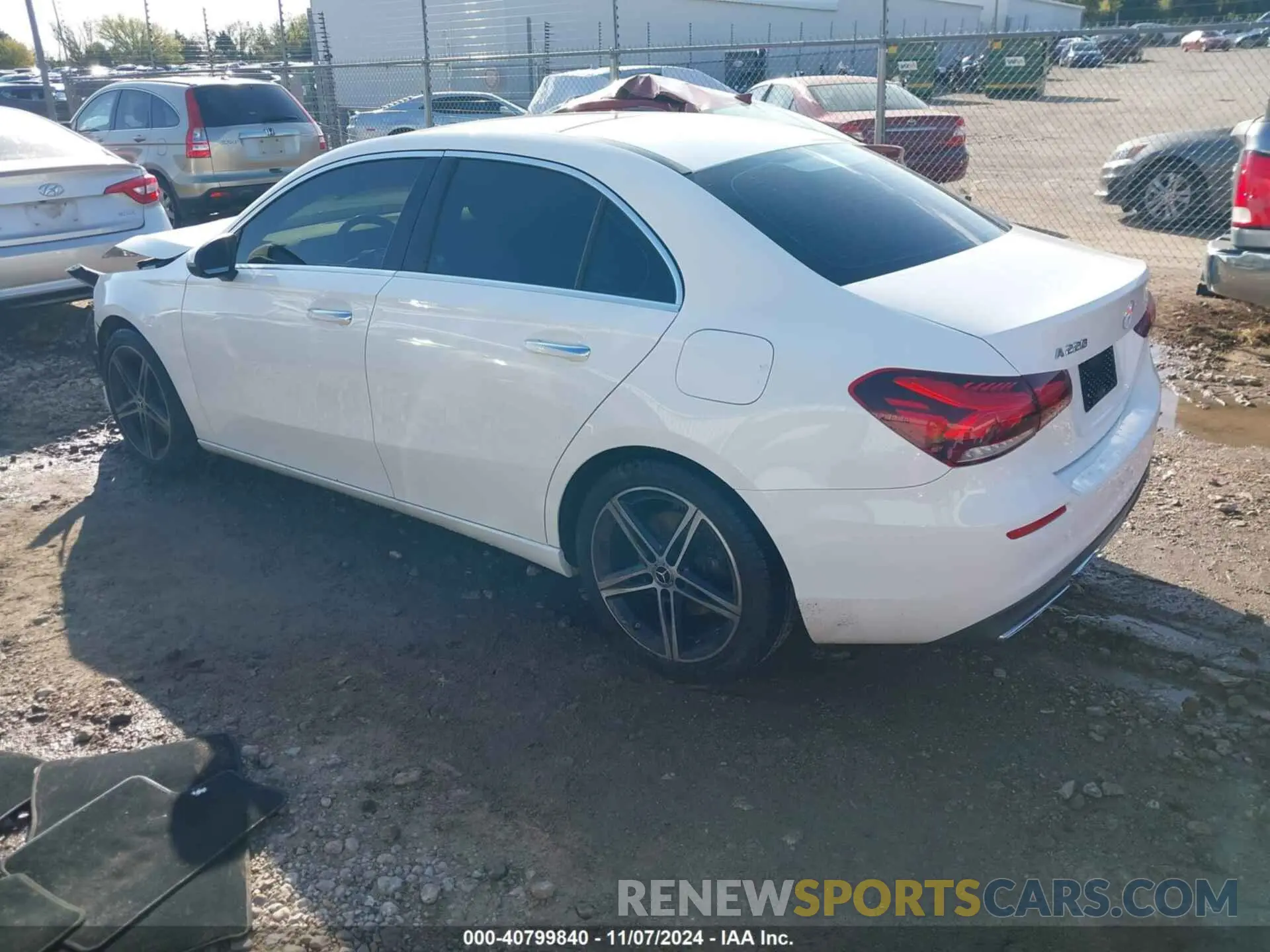 3 Photograph of a damaged car WDD3G4EB5KW007140 MERCEDES-BENZ A 220 2019