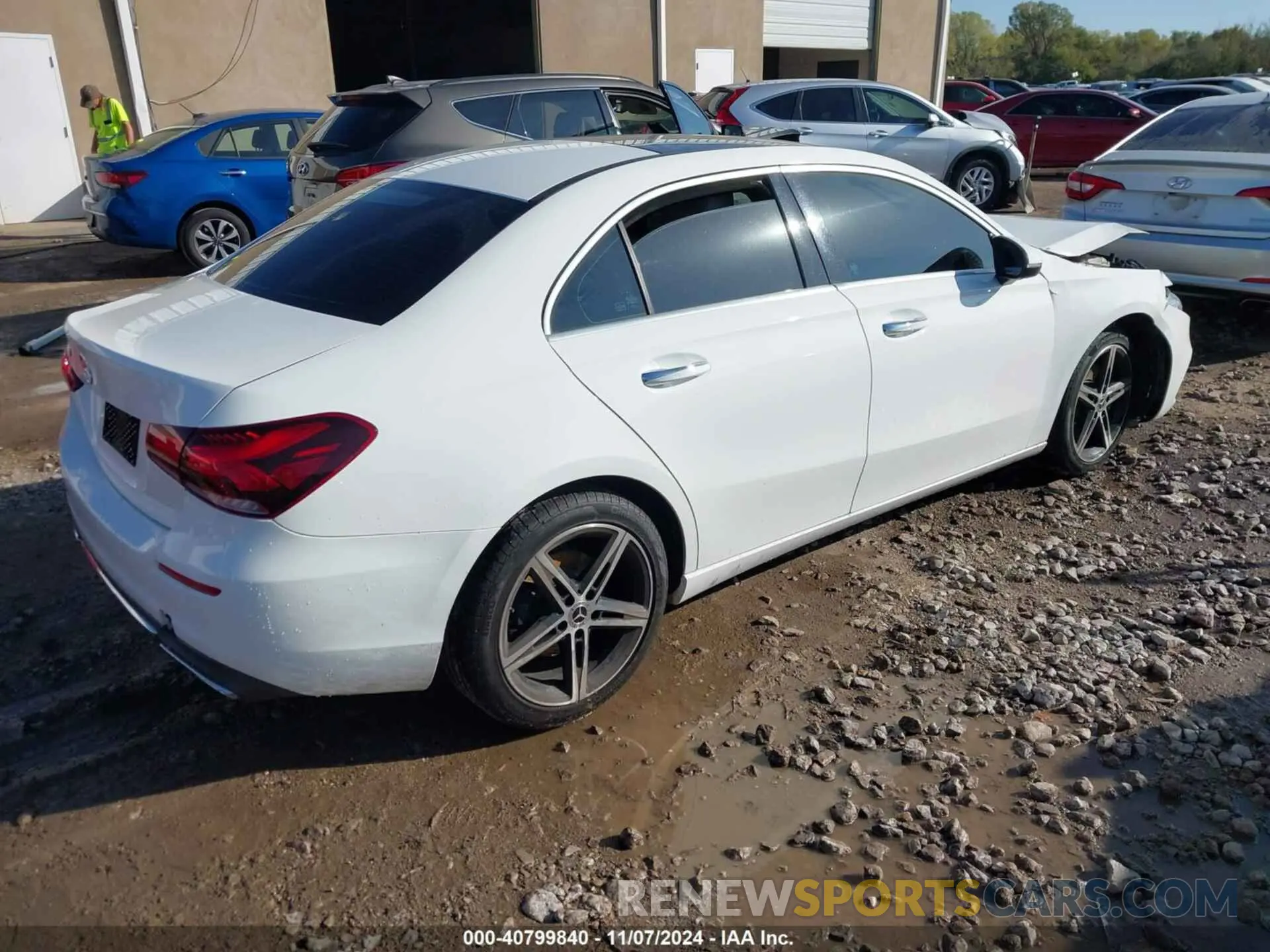 4 Photograph of a damaged car WDD3G4EB5KW007140 MERCEDES-BENZ A 220 2019