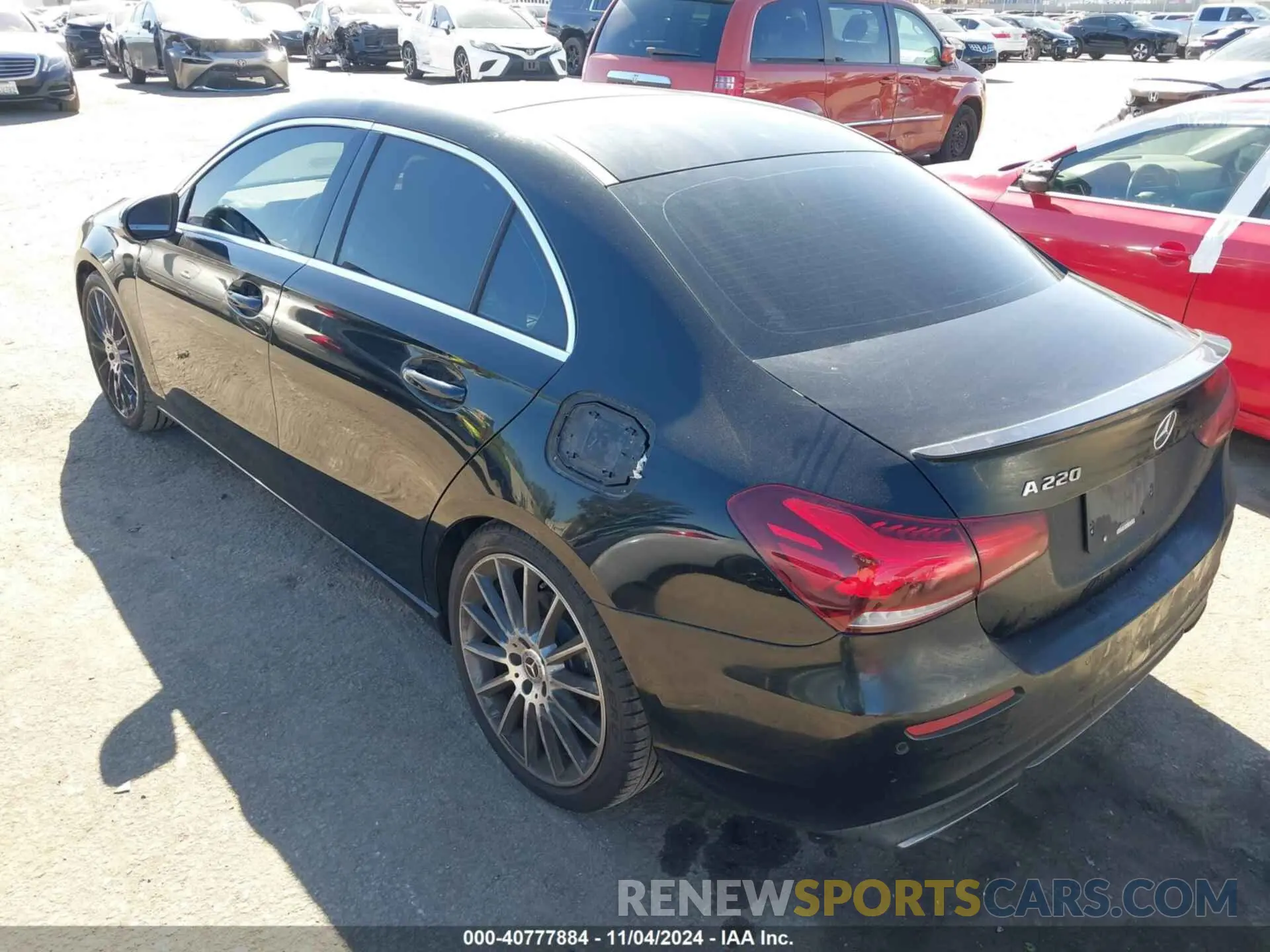3 Photograph of a damaged car WDD3G4EB5KW011432 MERCEDES-BENZ A 220 2019