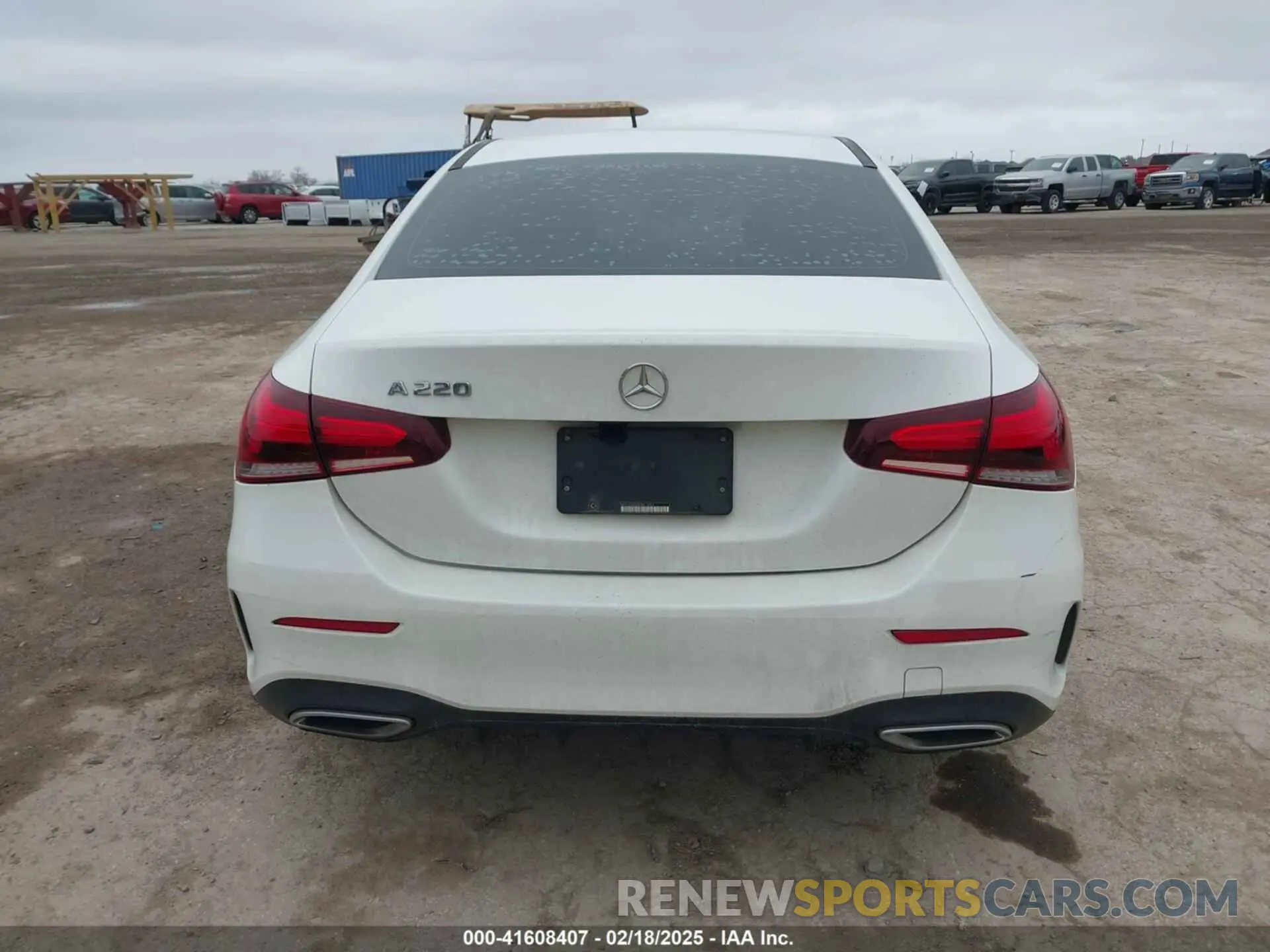 16 Photograph of a damaged car WDD3G4EB5KW012029 MERCEDES-BENZ A 220 2019