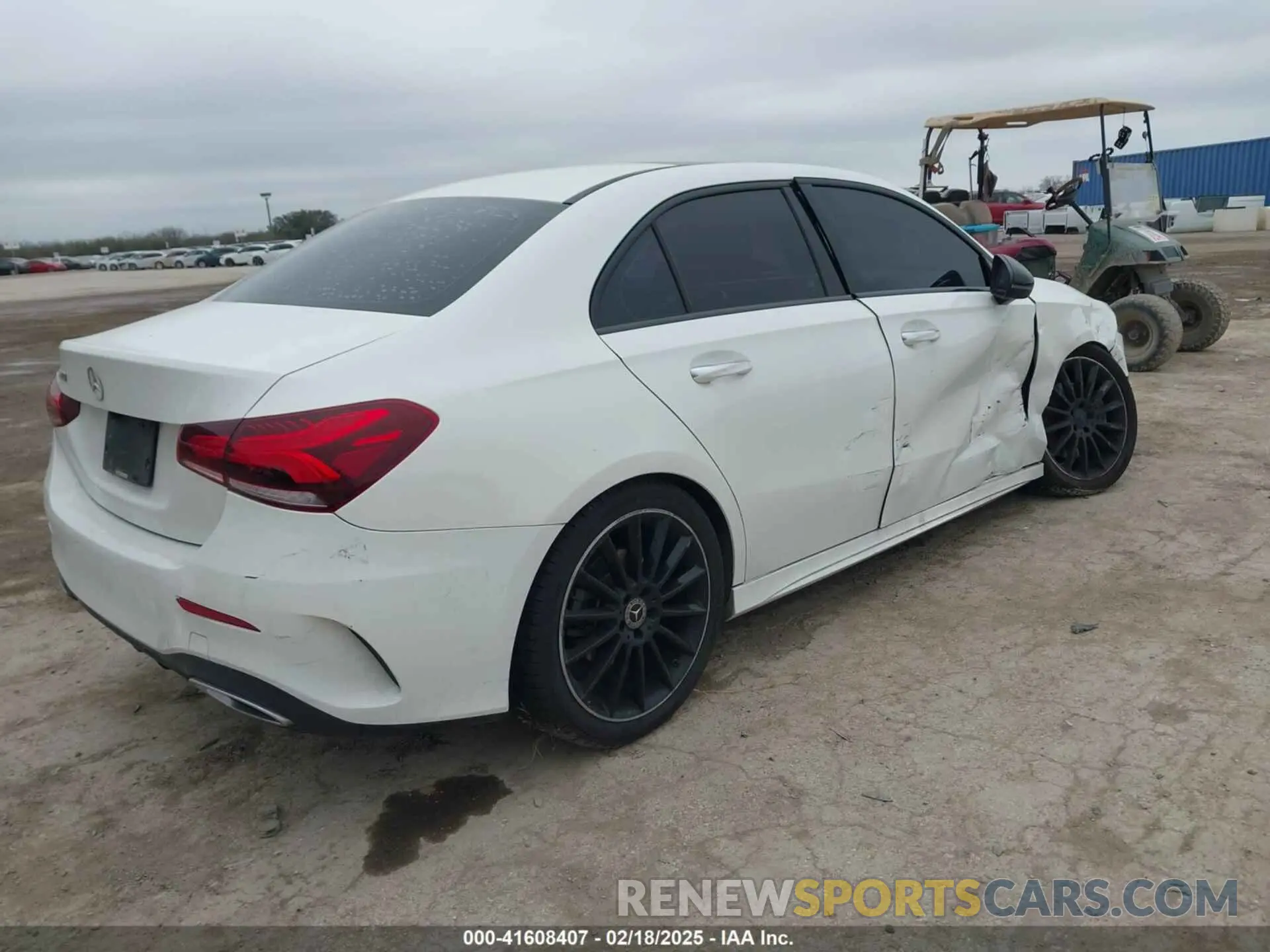 4 Photograph of a damaged car WDD3G4EB5KW012029 MERCEDES-BENZ A 220 2019