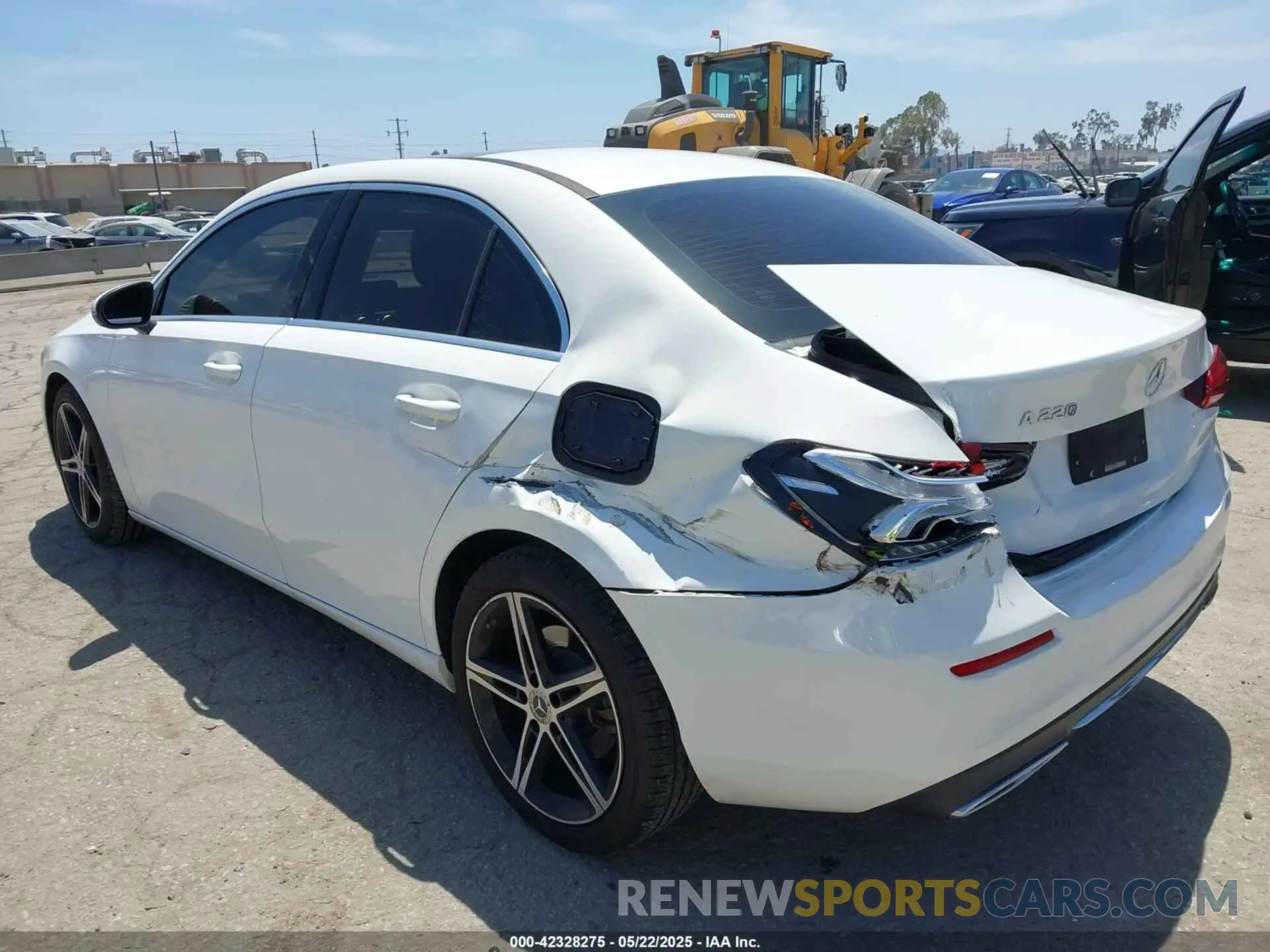 3 Photograph of a damaged car WDD3G4EB5KW026352 MERCEDES-BENZ A 220 2019