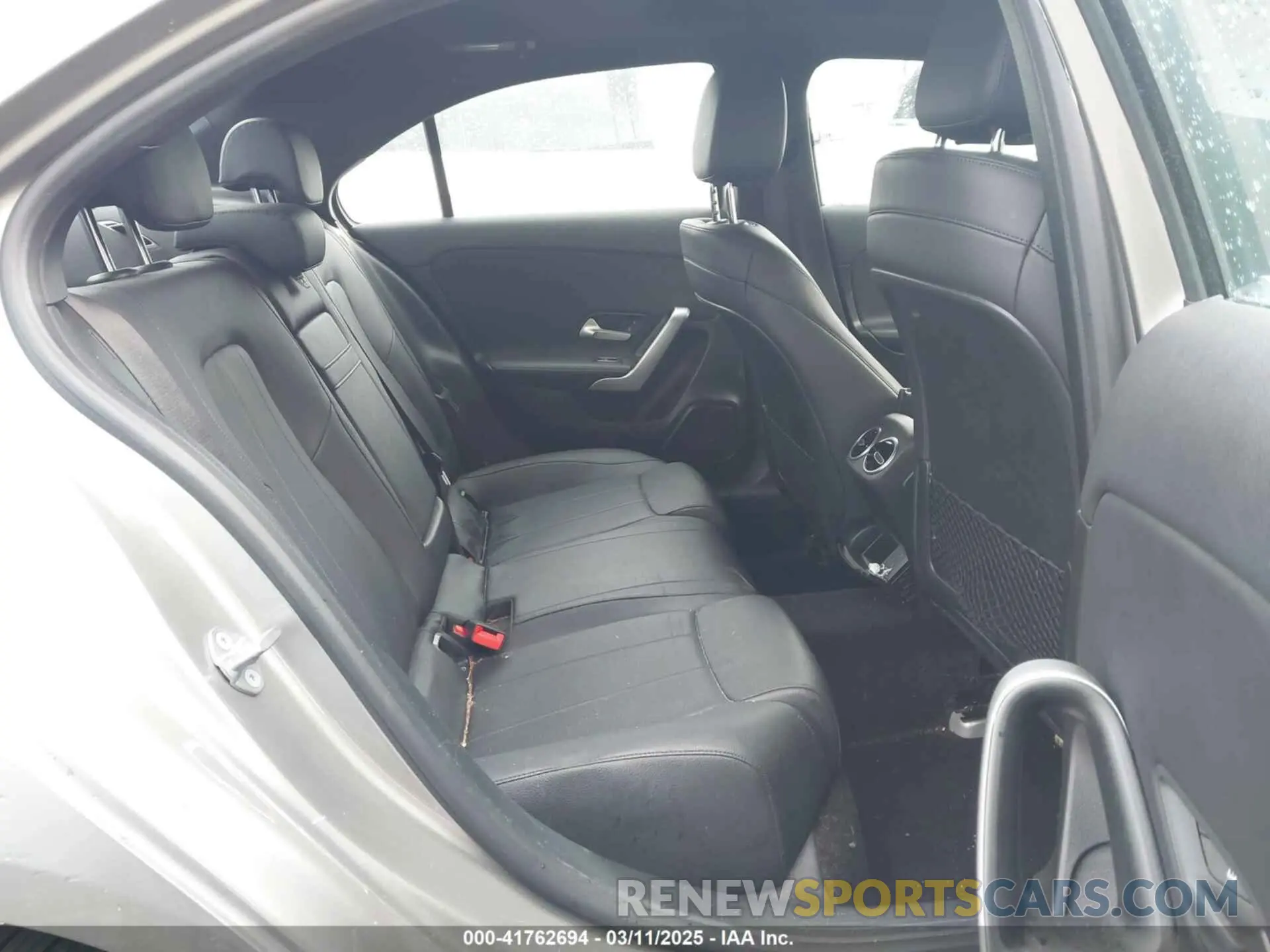 8 Photograph of a damaged car WDD3G4EB5KW035178 MERCEDES-BENZ A 220 2019