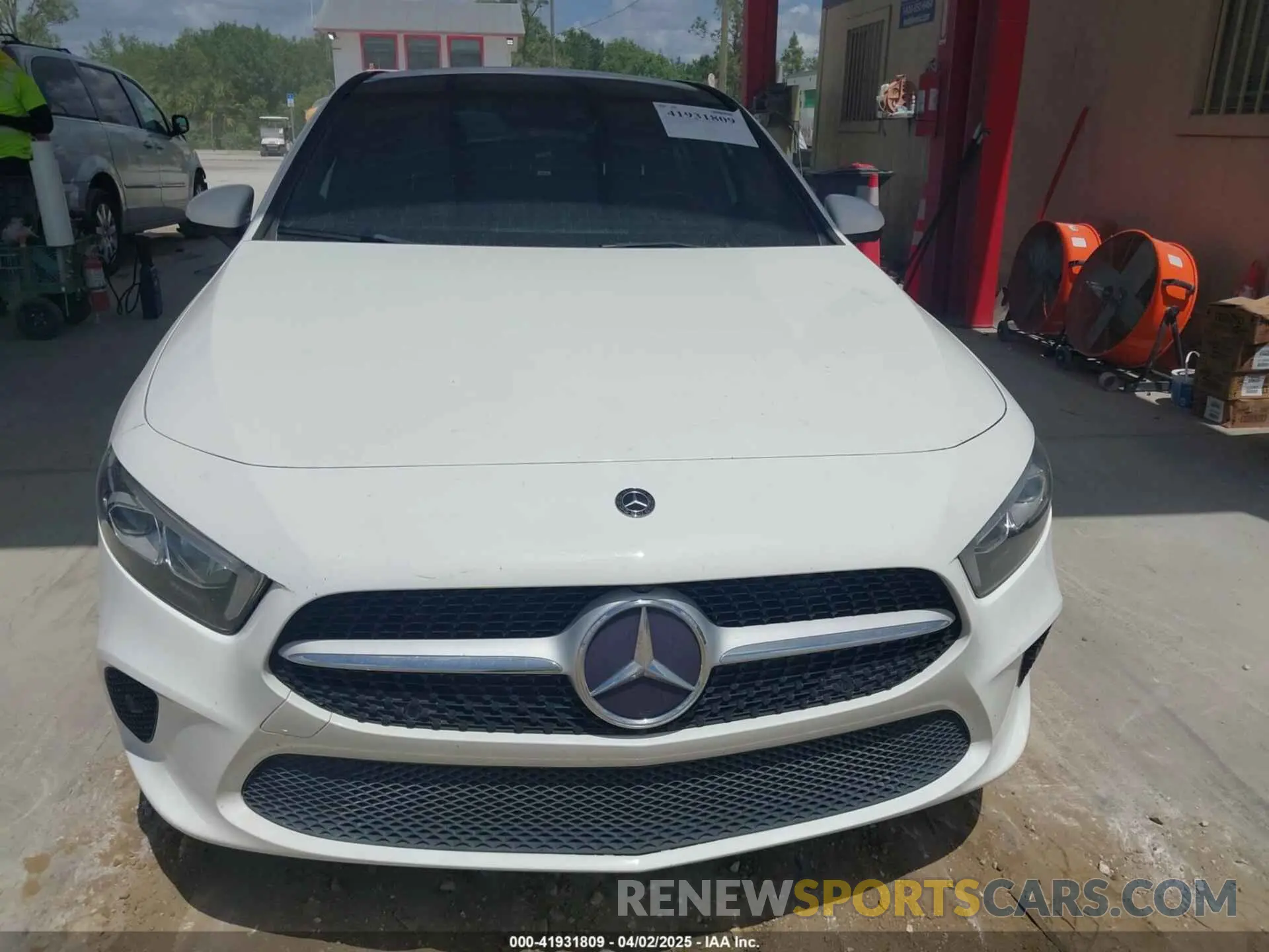 12 Photograph of a damaged car WDD3G4EB6KW024318 MERCEDES-BENZ A 220 2019