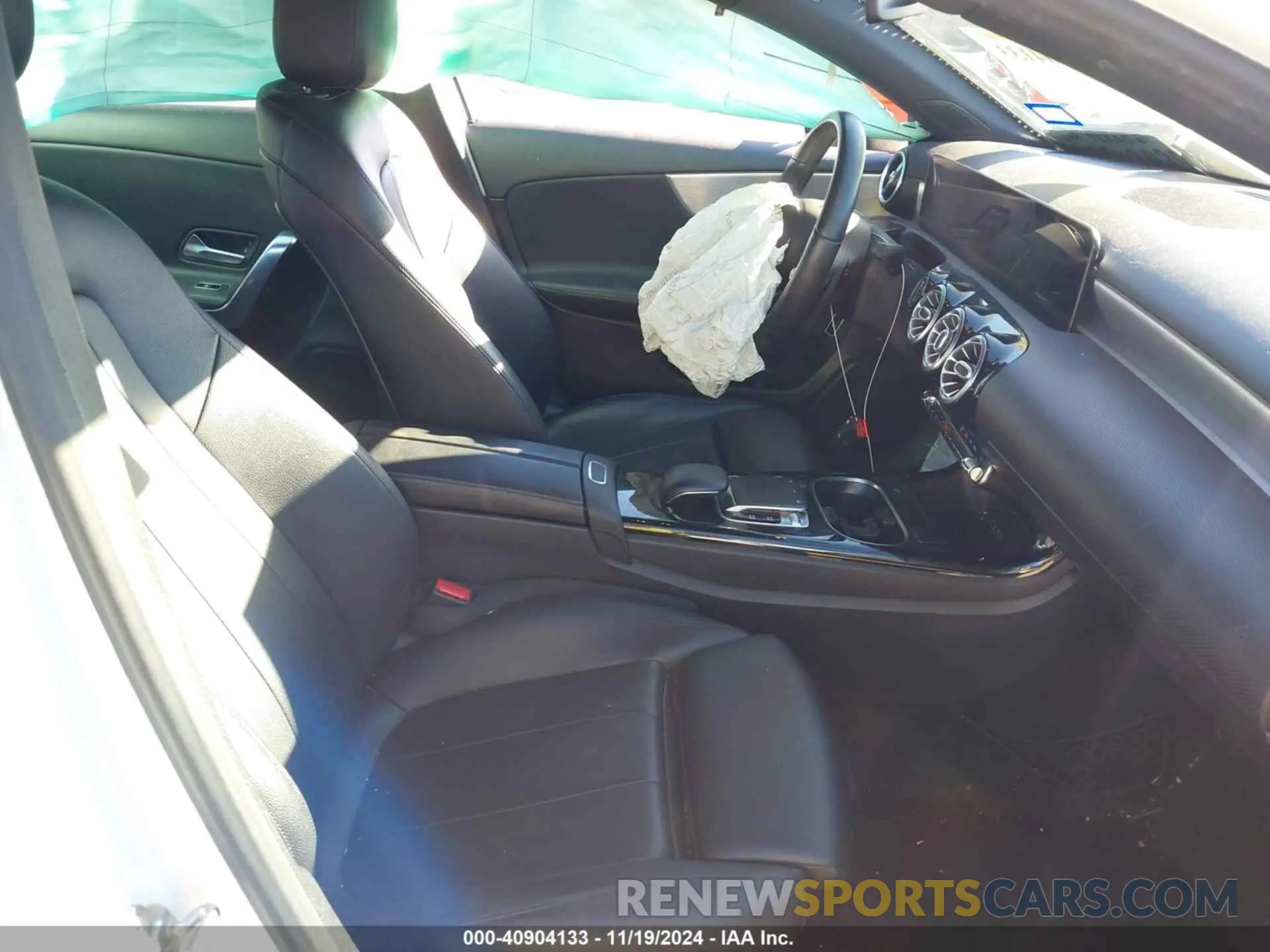 5 Photograph of a damaged car WDD3G4EB7KW000514 MERCEDES-BENZ A 220 2019