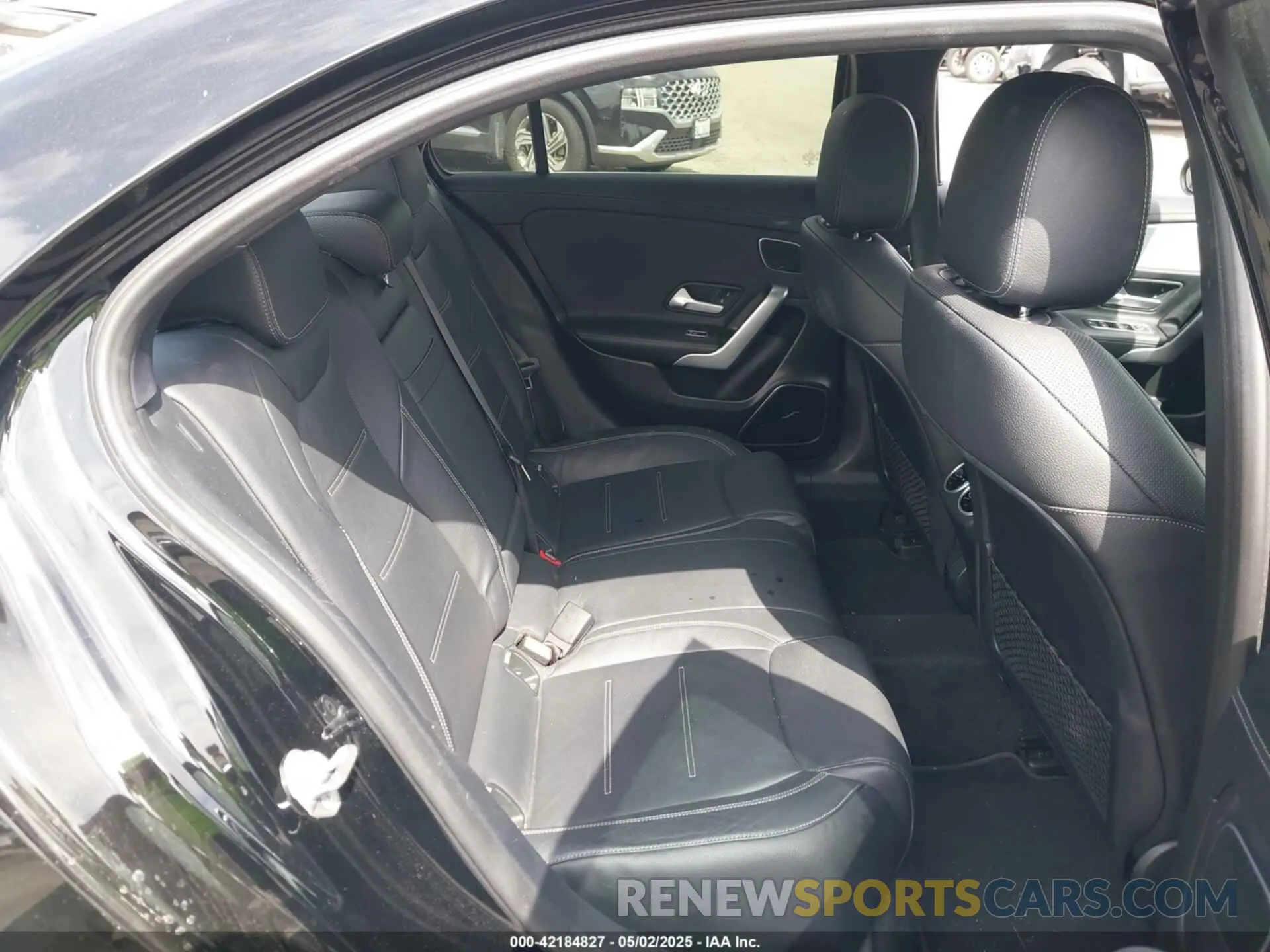 8 Photograph of a damaged car WDD3G4EB9KW032946 MERCEDES-BENZ A 220 2019
