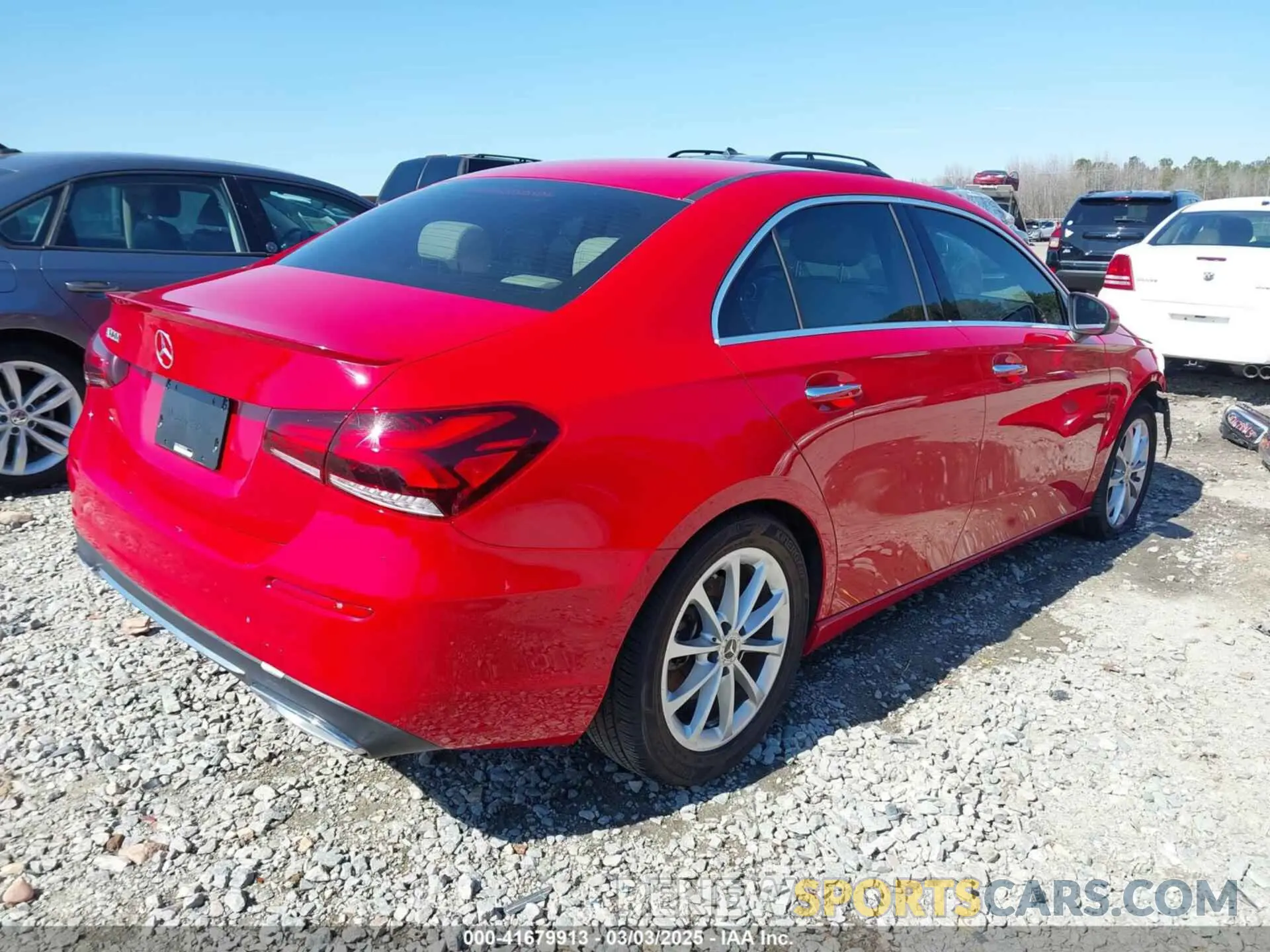 4 Photograph of a damaged car WDD3G4EBXKW025908 MERCEDES-BENZ A 220 2019