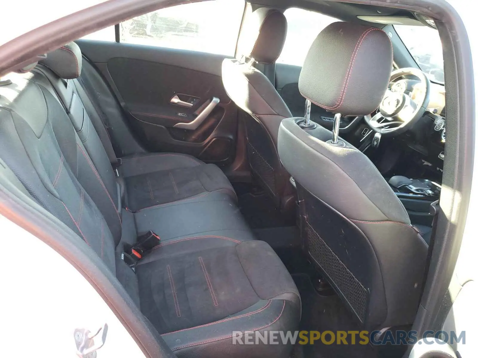 6 Photograph of a damaged car WDD3G4EBXKW027593 MERCEDES-BENZ A 220 2019