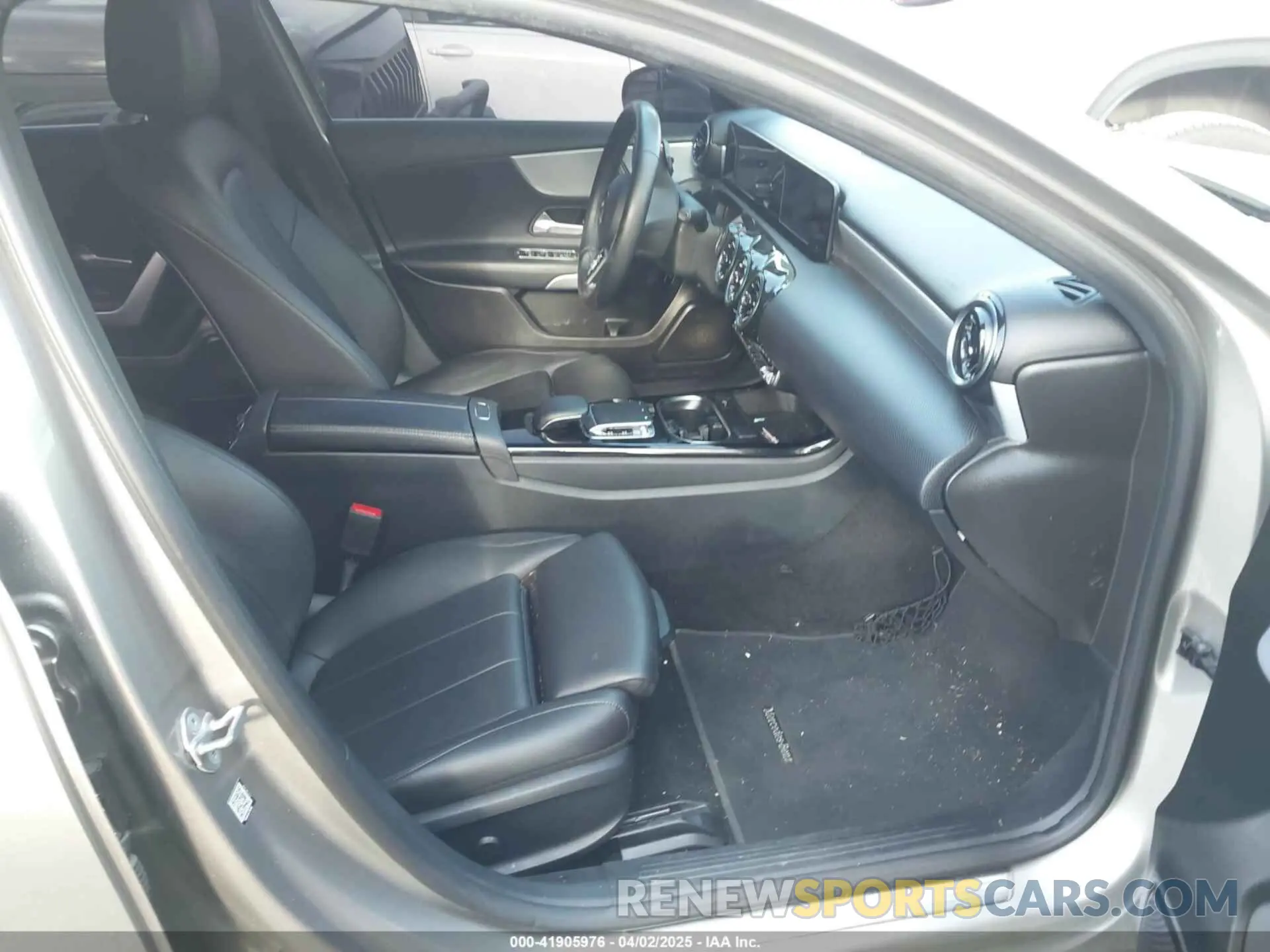 5 Photograph of a damaged car WDD3G4EBXKW034950 MERCEDES-BENZ A 220 2019