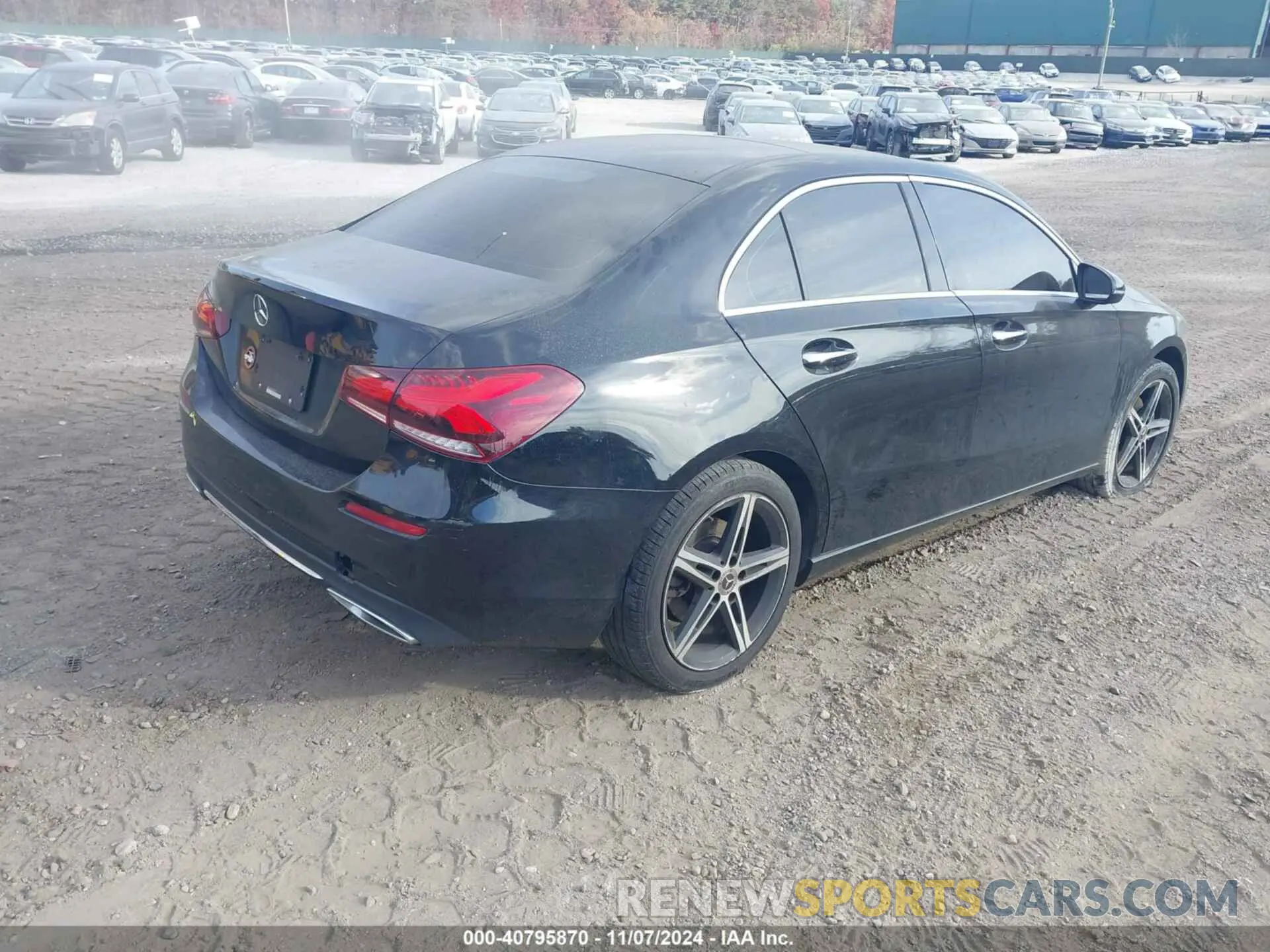 4 Photograph of a damaged car WDD3G4FB1KW025455 MERCEDES-BENZ A 220 2019