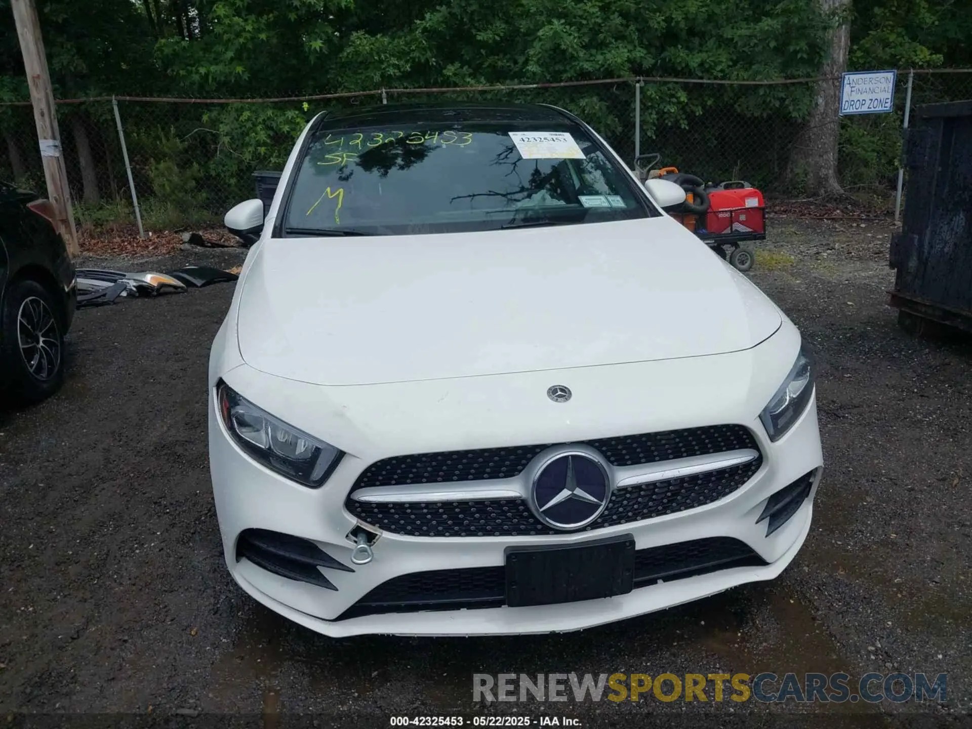 12 Photograph of a damaged car WDD3G4FB1KW028940 MERCEDES-BENZ A 220 2019