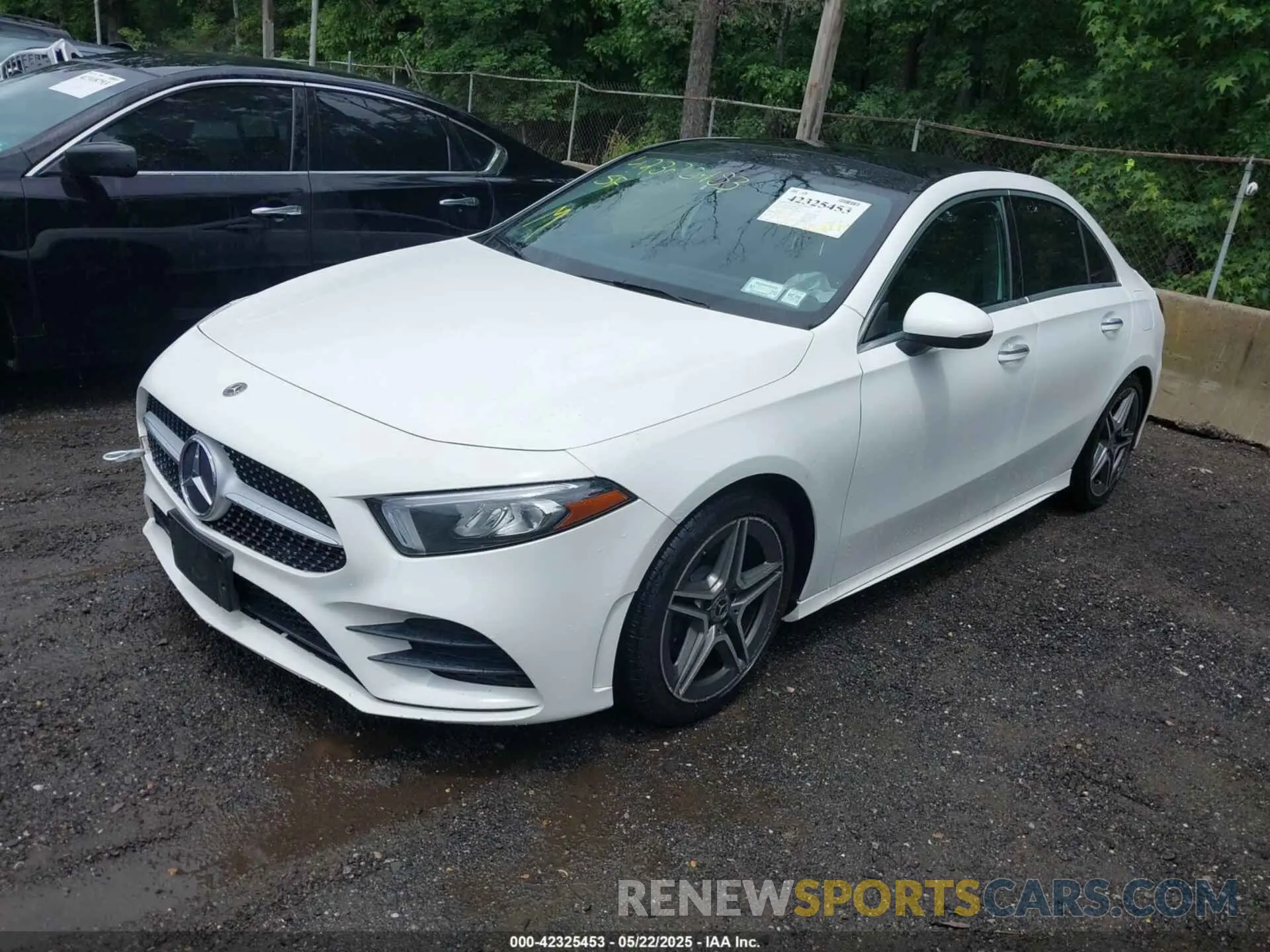 2 Photograph of a damaged car WDD3G4FB1KW028940 MERCEDES-BENZ A 220 2019