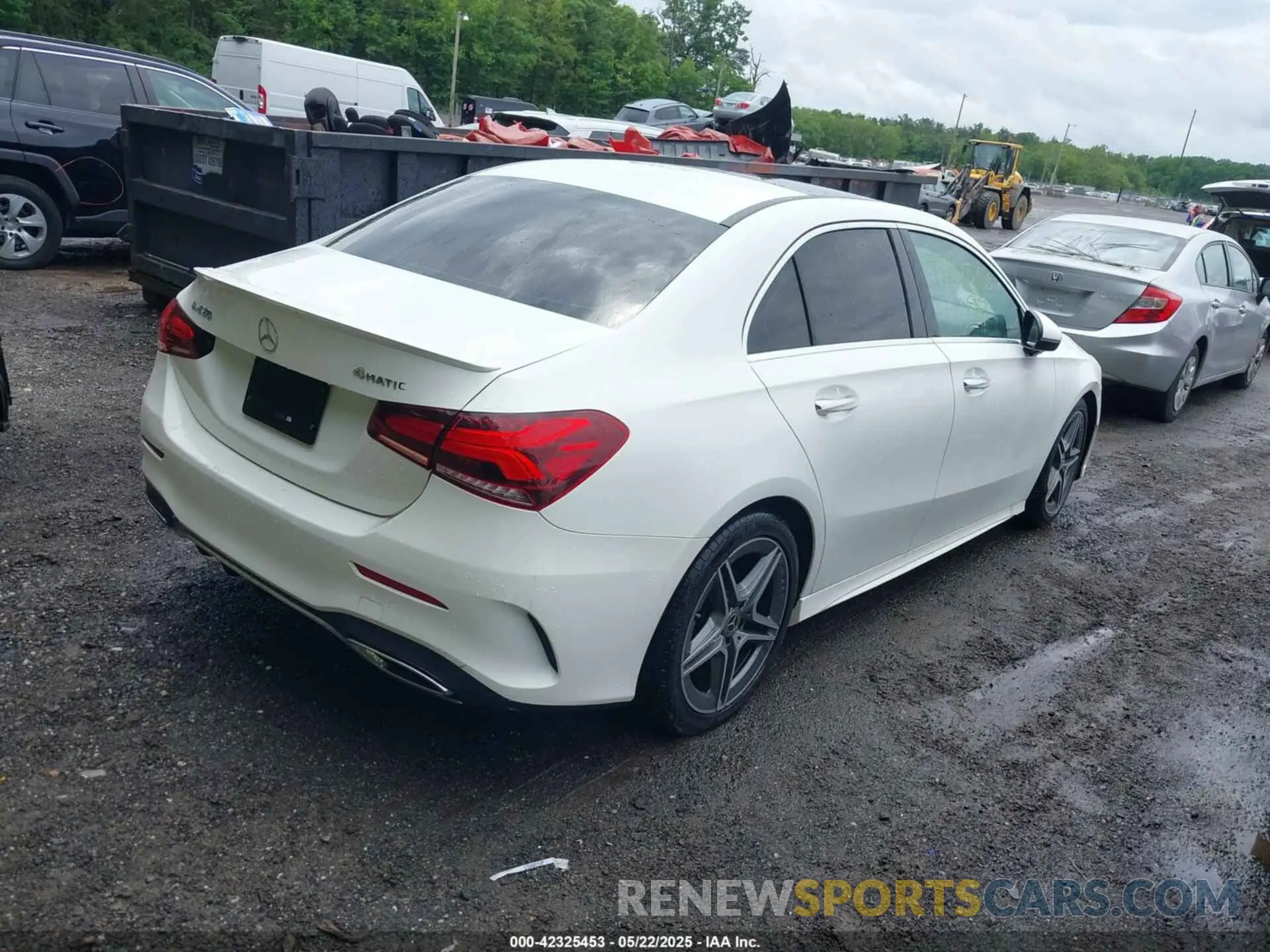 4 Photograph of a damaged car WDD3G4FB1KW028940 MERCEDES-BENZ A 220 2019