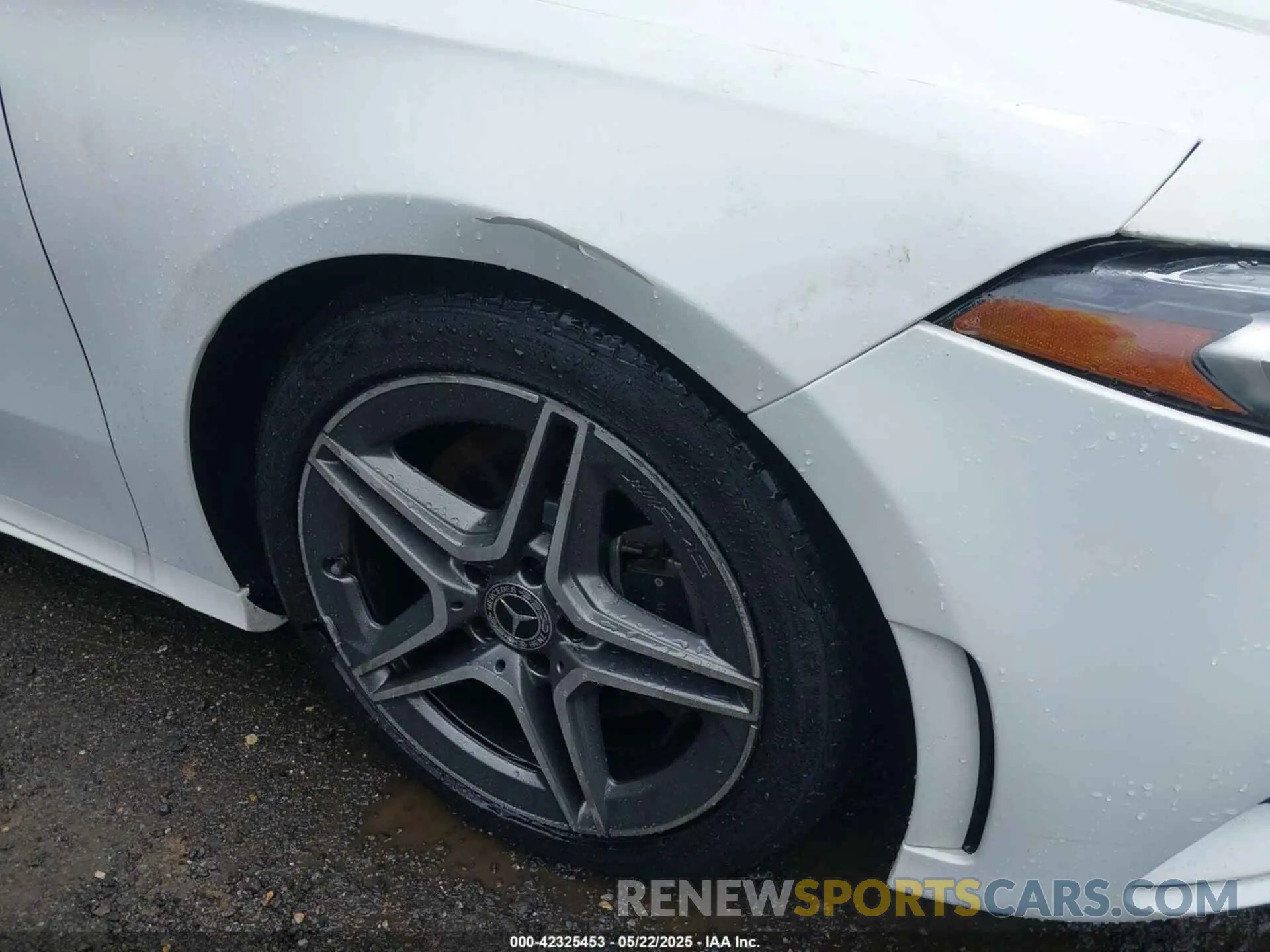 6 Photograph of a damaged car WDD3G4FB1KW028940 MERCEDES-BENZ A 220 2019