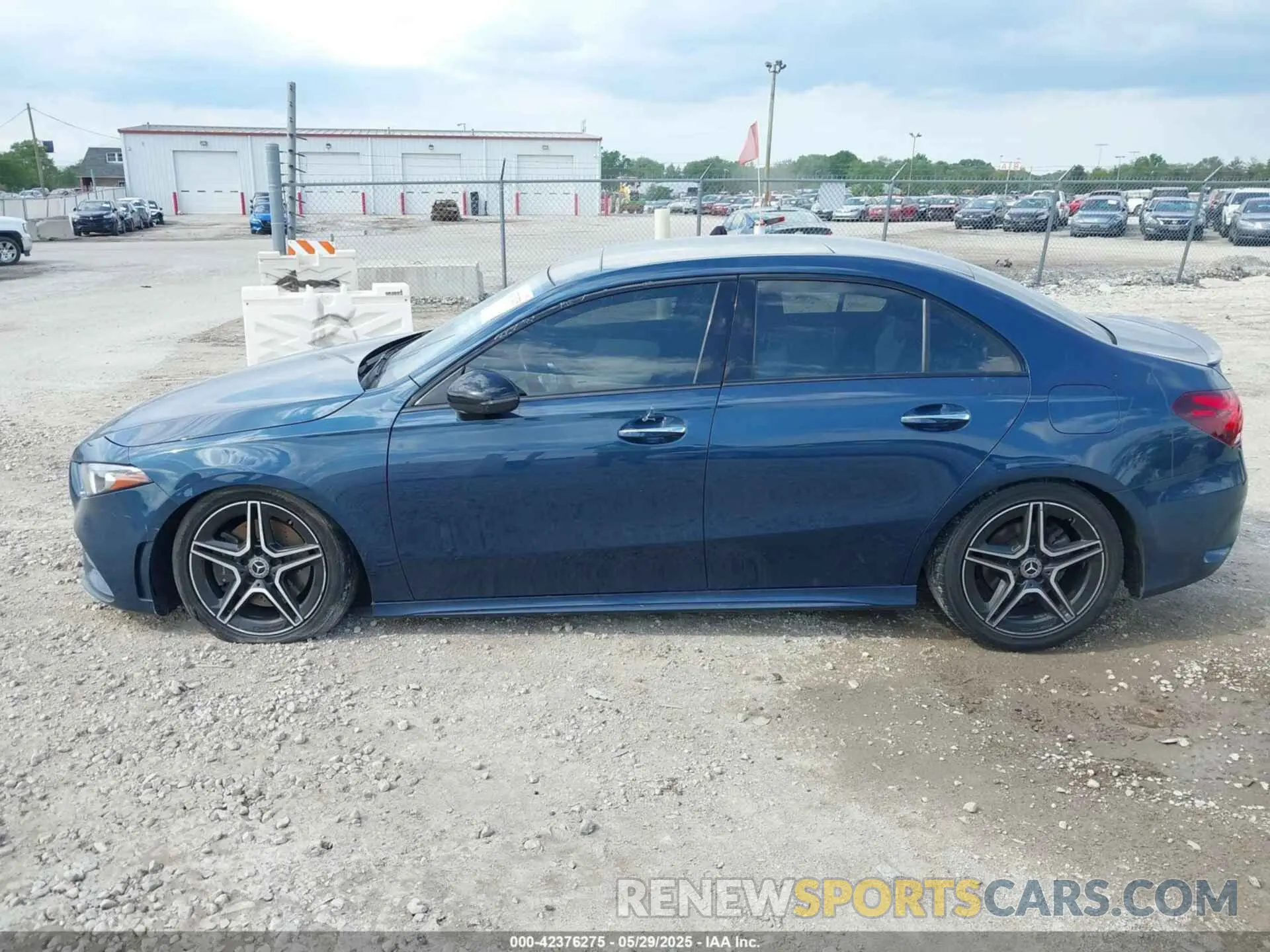 14 Photograph of a damaged car WDD3G4FB2KW019020 MERCEDES-BENZ A 220 2019