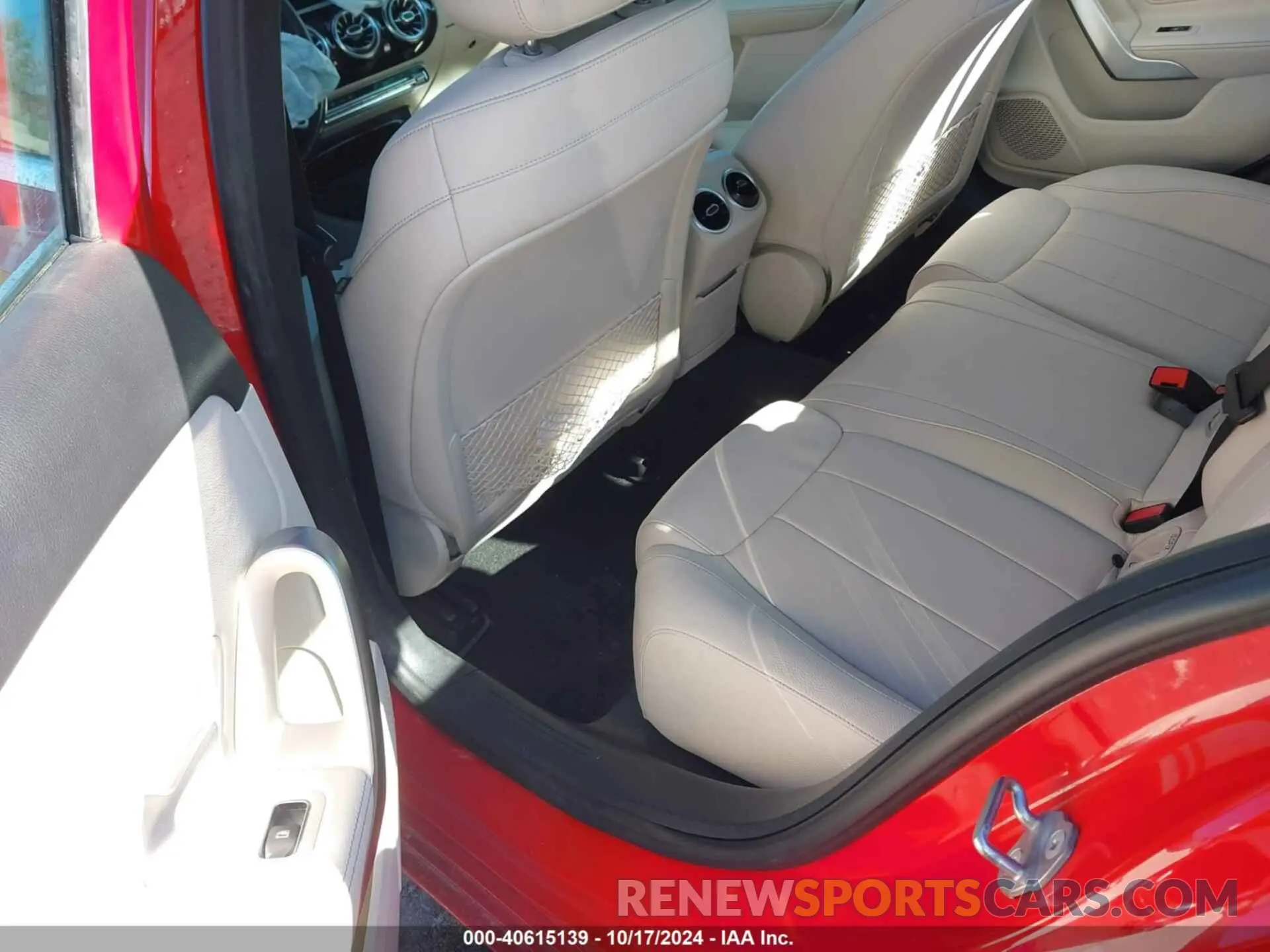 8 Photograph of a damaged car WDD3G4FB4KW016233 MERCEDES-BENZ A 220 2019