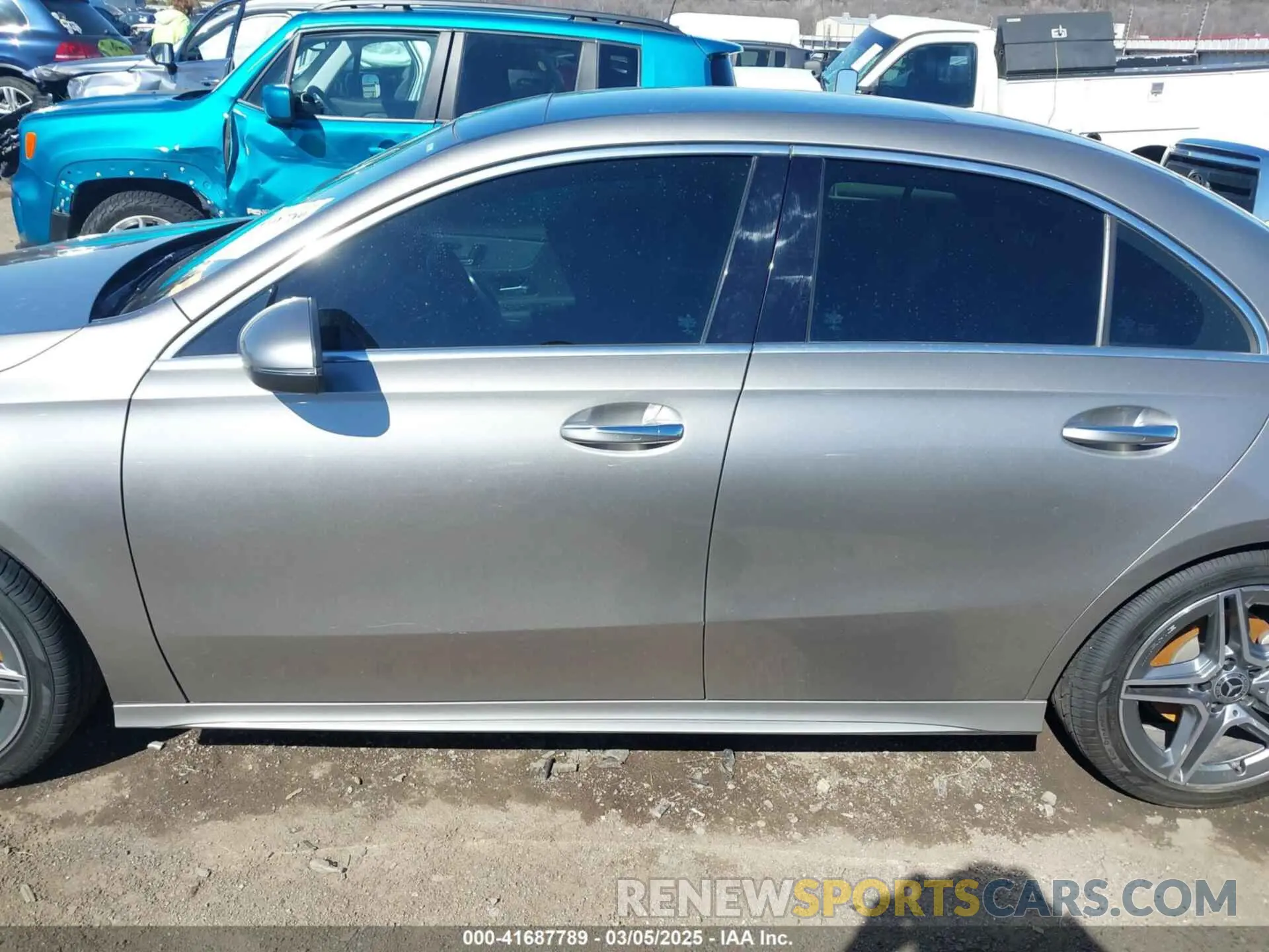 15 Photograph of a damaged car WDD3G4FB5KW005368 MERCEDES-BENZ A 220 2019