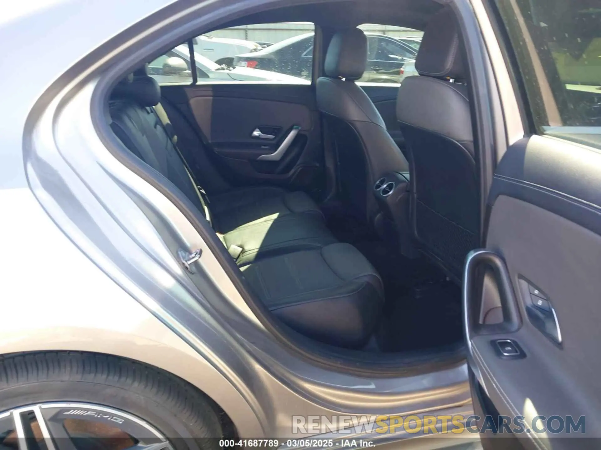 8 Photograph of a damaged car WDD3G4FB5KW005368 MERCEDES-BENZ A 220 2019