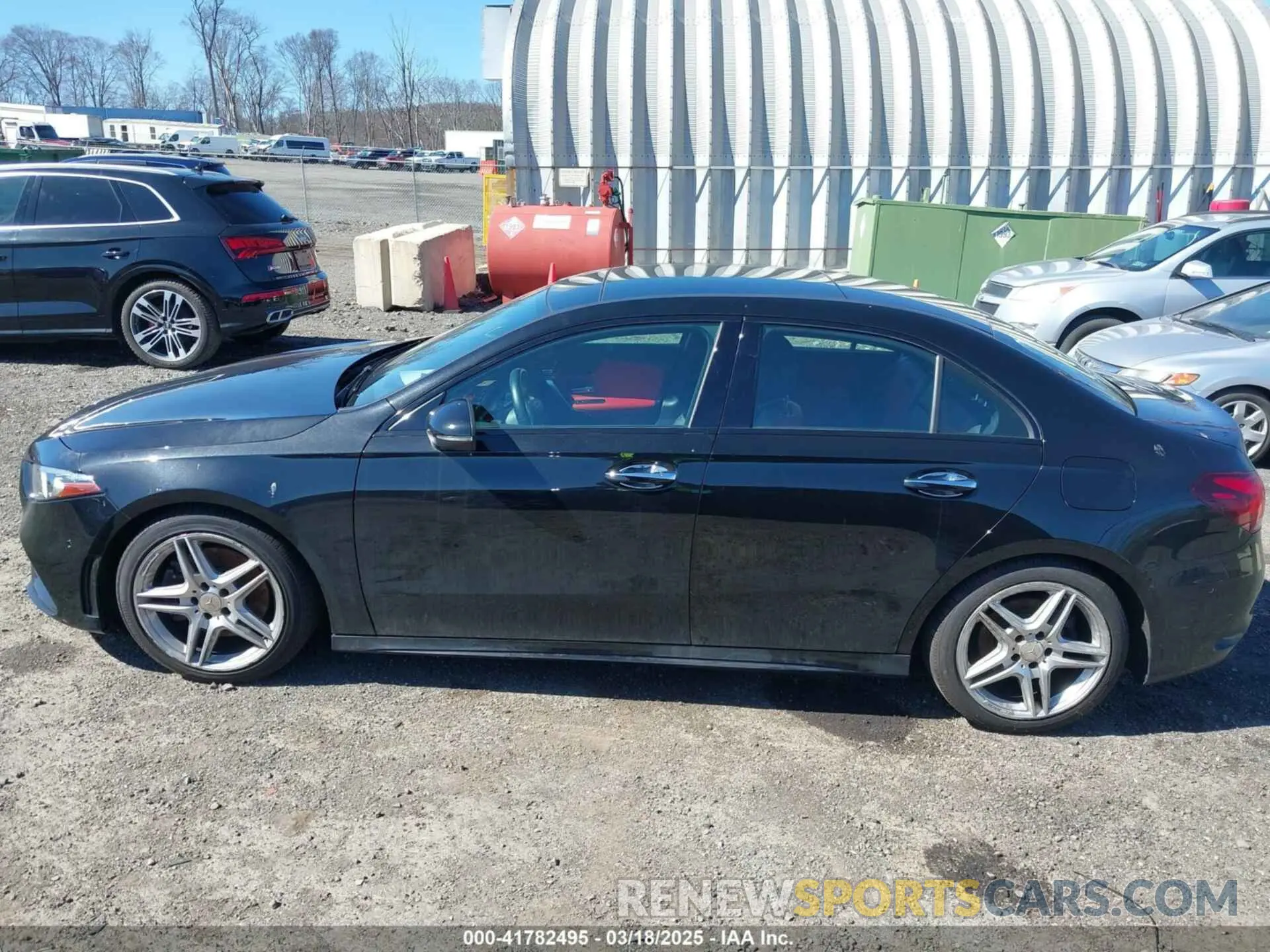 14 Photograph of a damaged car WDD3G4FB8KW006661 MERCEDES-BENZ A 220 2019
