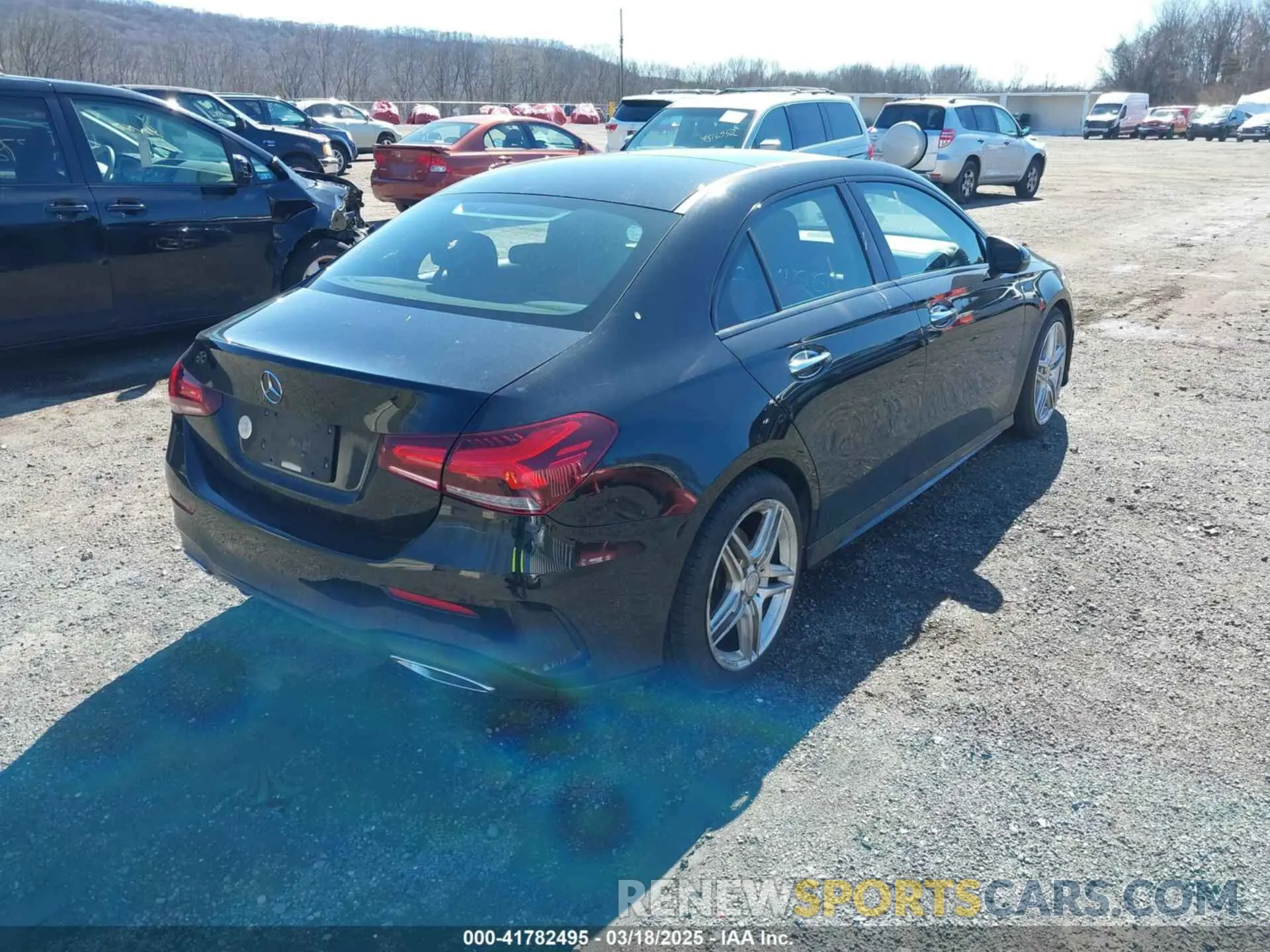 4 Photograph of a damaged car WDD3G4FB8KW006661 MERCEDES-BENZ A 220 2019
