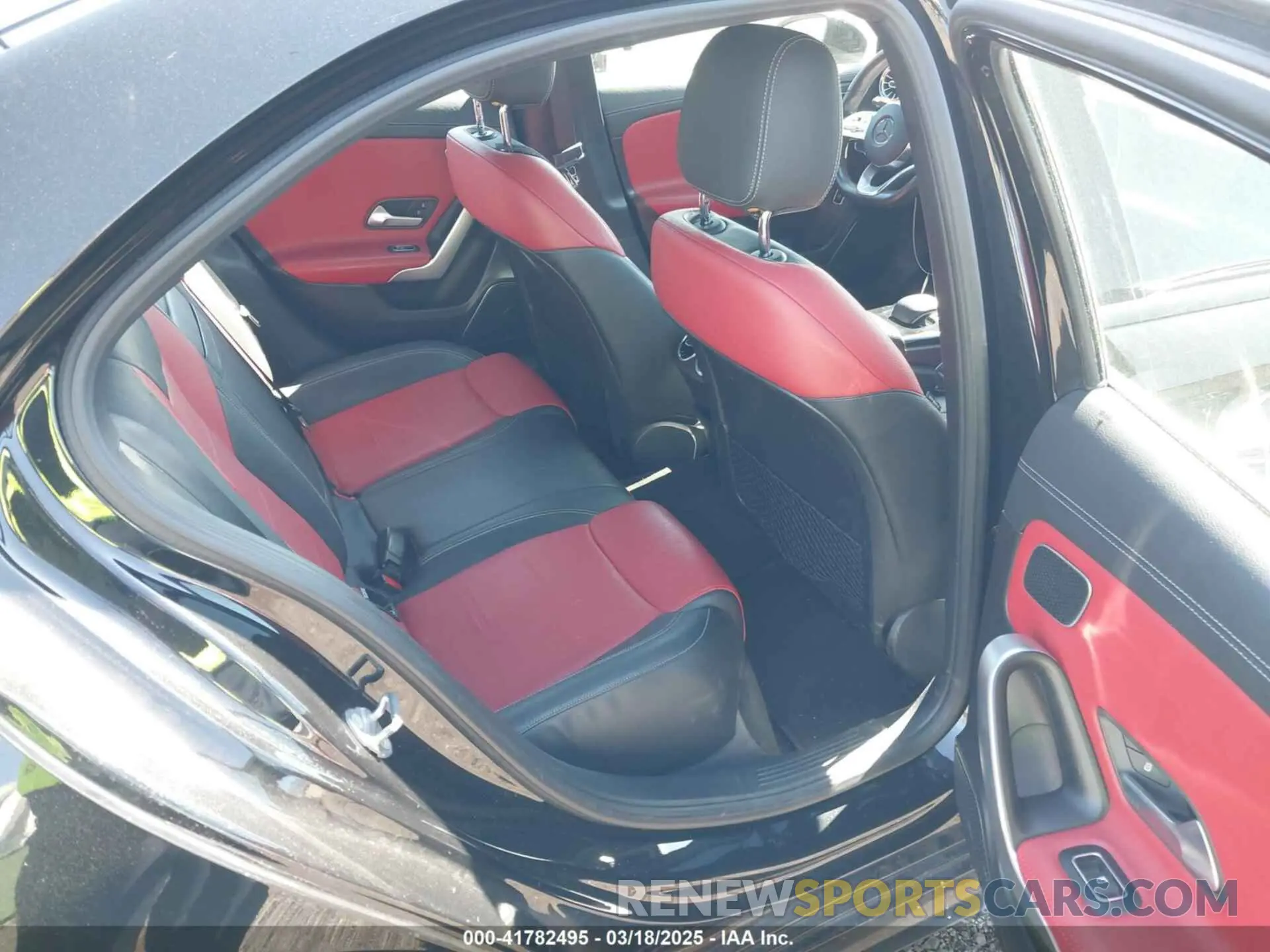 8 Photograph of a damaged car WDD3G4FB8KW006661 MERCEDES-BENZ A 220 2019