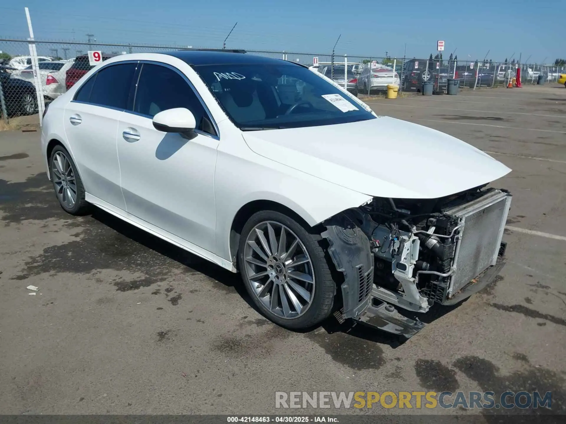 1 Photograph of a damaged car W1K3G4EB1LJ218012 MERCEDES-BENZ A 220 2020