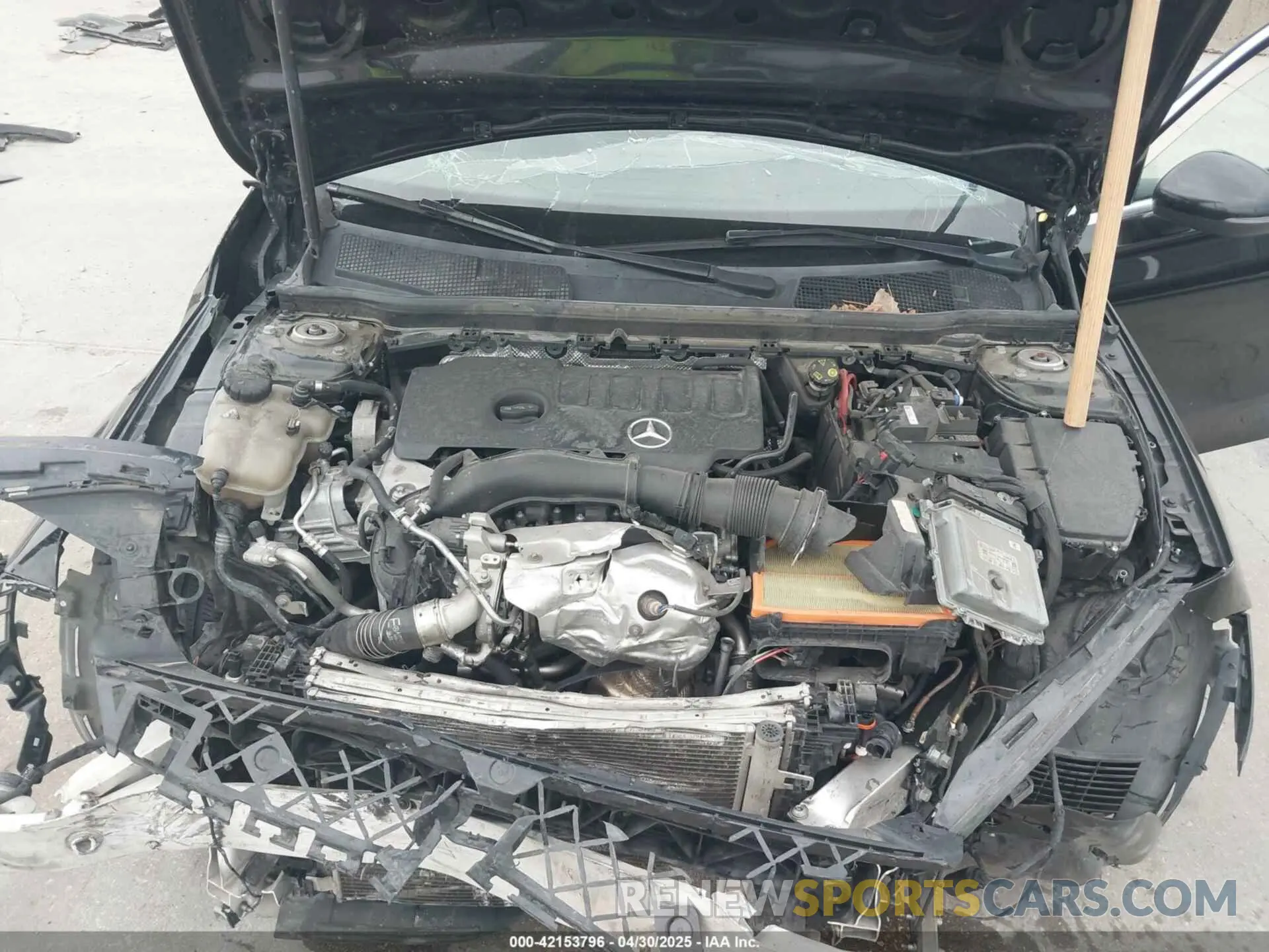 10 Photograph of a damaged car W1K3G4EB3LJ201695 MERCEDES-BENZ A 220 2020