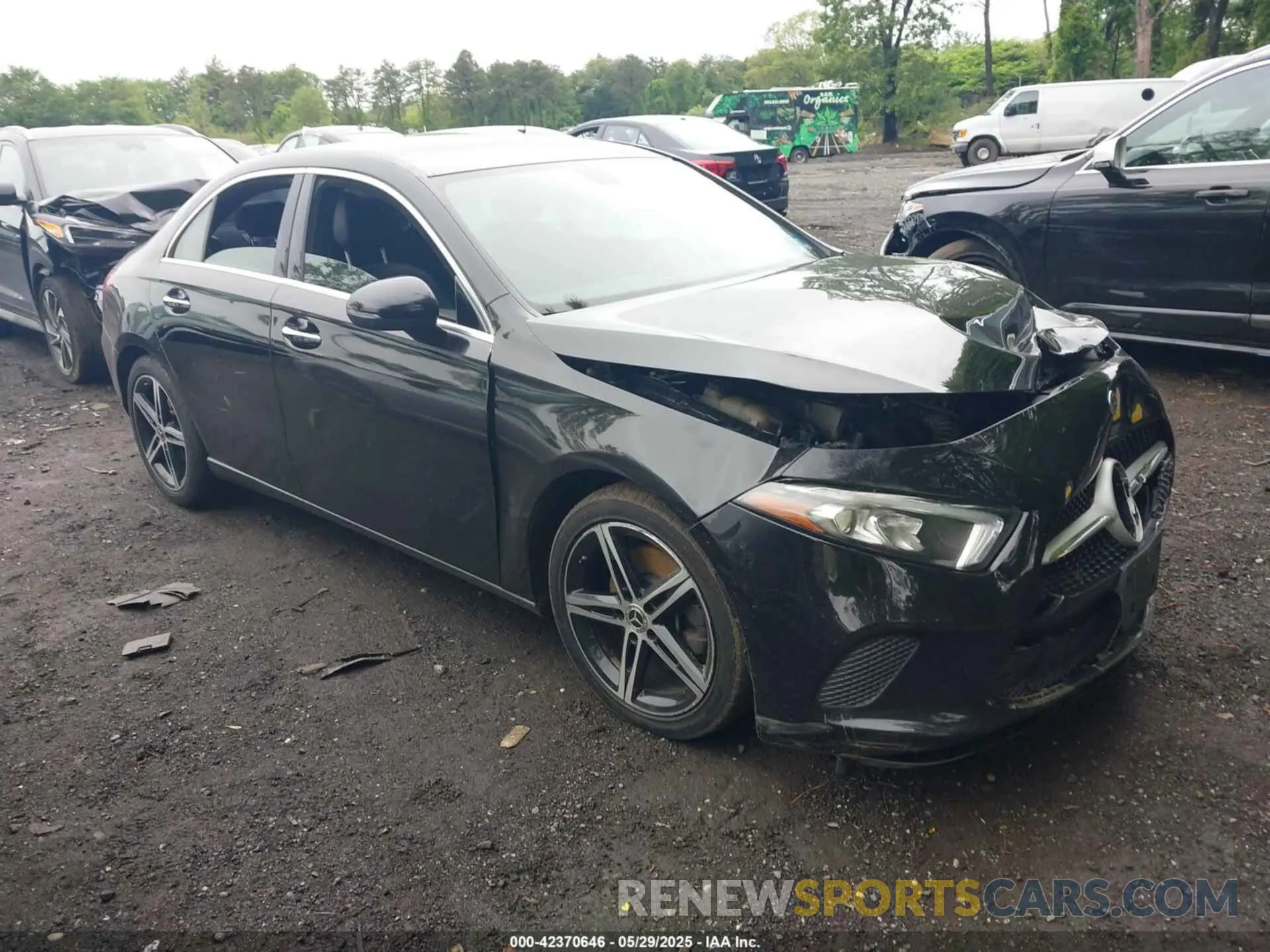 1 Photograph of a damaged car W1K3G4FB4LJ202188 MERCEDES-BENZ A 220 2020