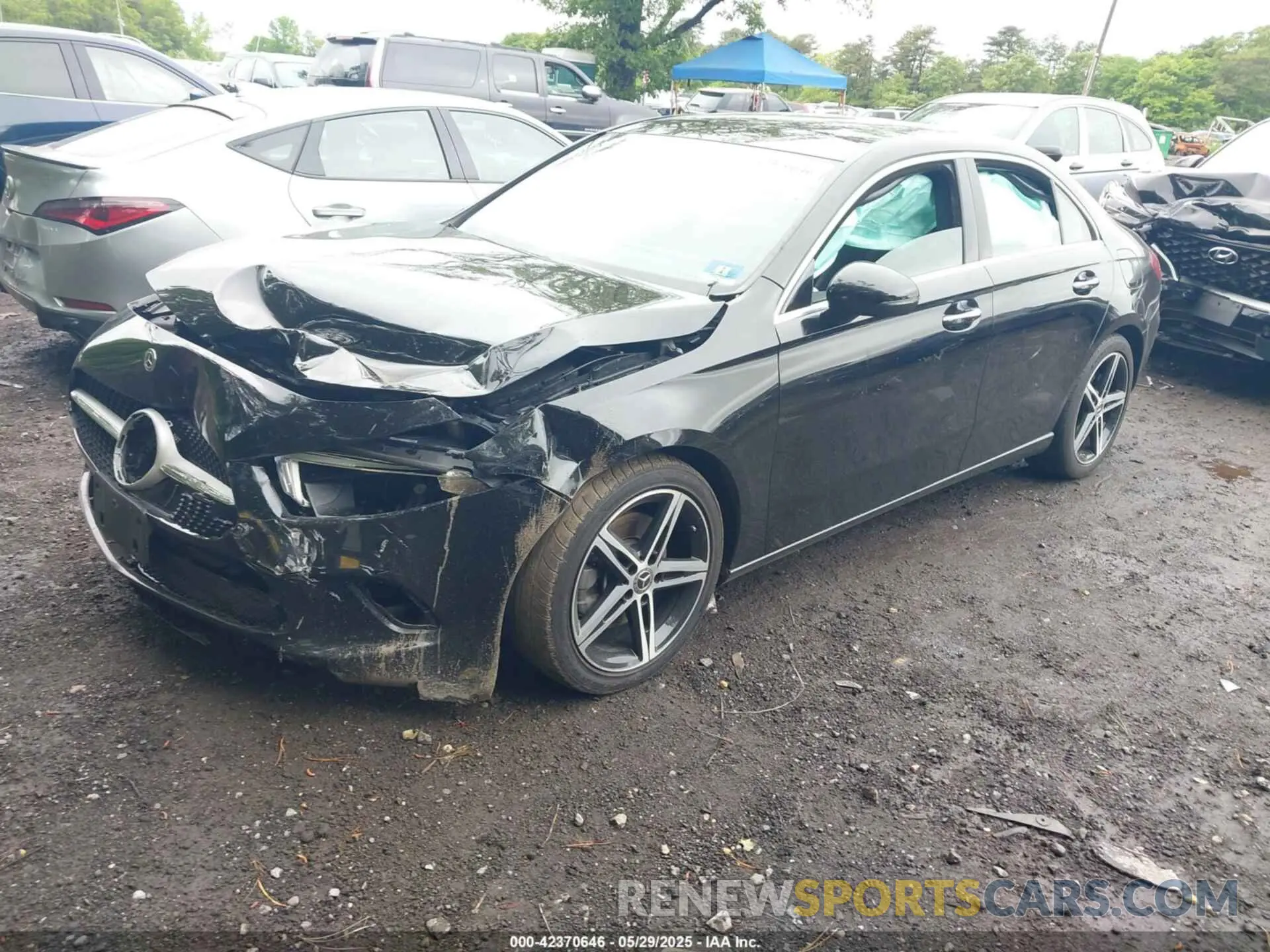 2 Photograph of a damaged car W1K3G4FB4LJ202188 MERCEDES-BENZ A 220 2020