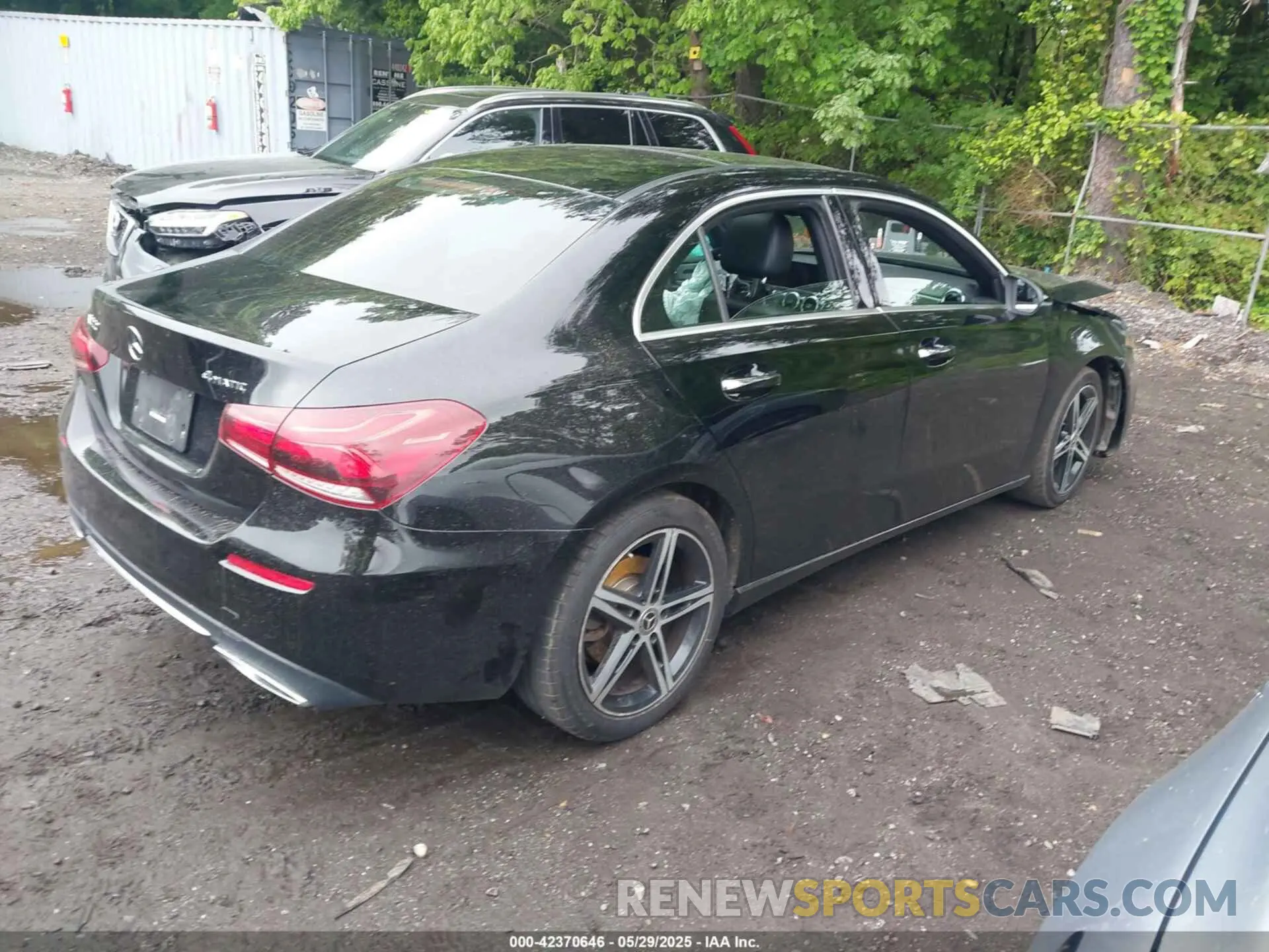 4 Photograph of a damaged car W1K3G4FB4LJ202188 MERCEDES-BENZ A 220 2020