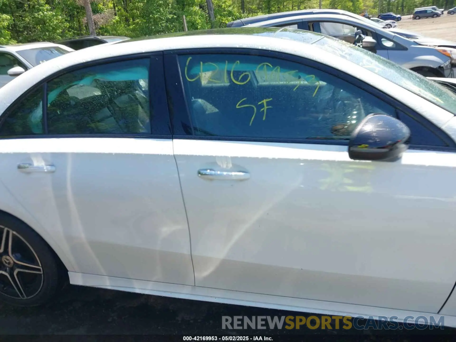 13 Photograph of a damaged car W1K3G4FB6LJ224936 MERCEDES-BENZ A 220 2020