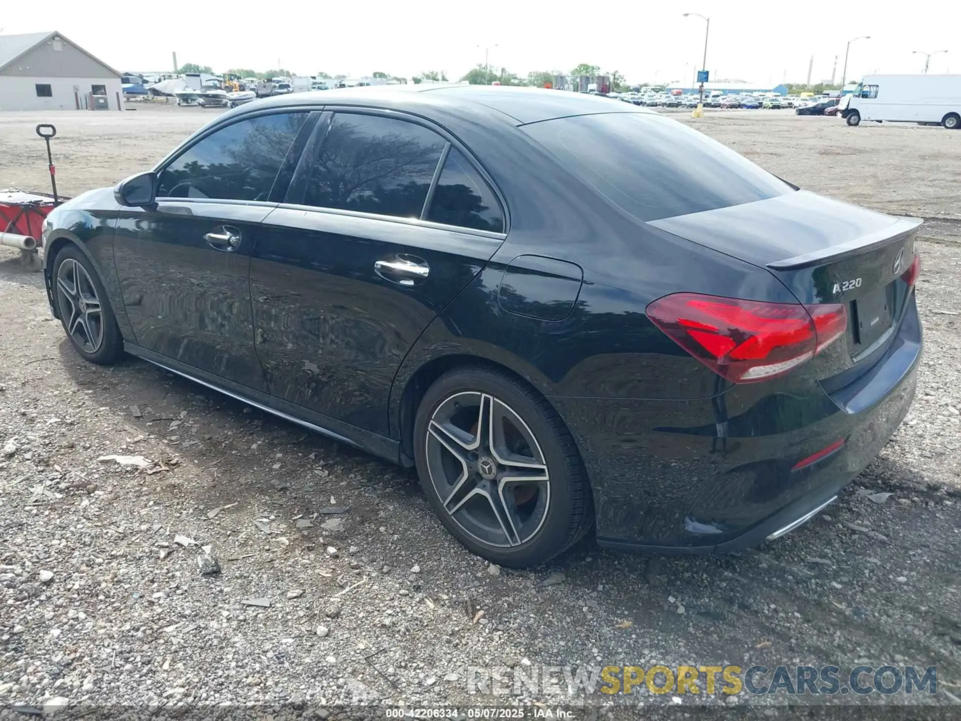 3 Photograph of a damaged car W1K3G4FB7LJ214576 MERCEDES-BENZ A 220 2020
