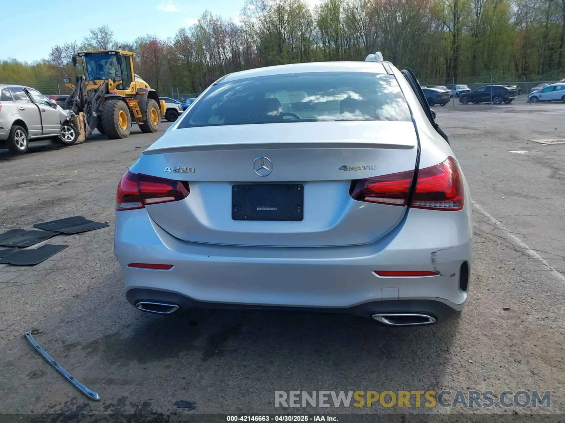 17 Photograph of a damaged car W1K3G4FB8LJ234030 MERCEDES-BENZ A 220 2020