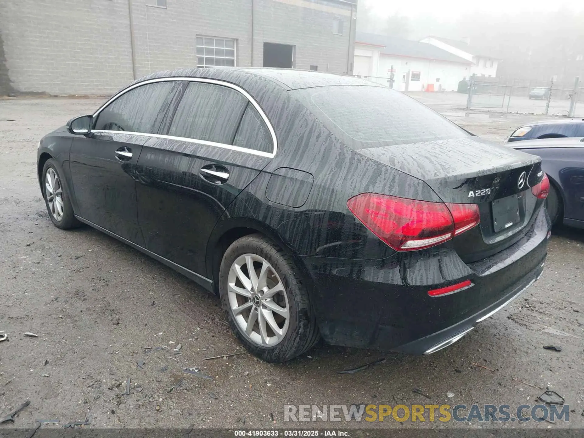 3 Photograph of a damaged car WDD3G4FB0LW040269 MERCEDES-BENZ A 220 2020
