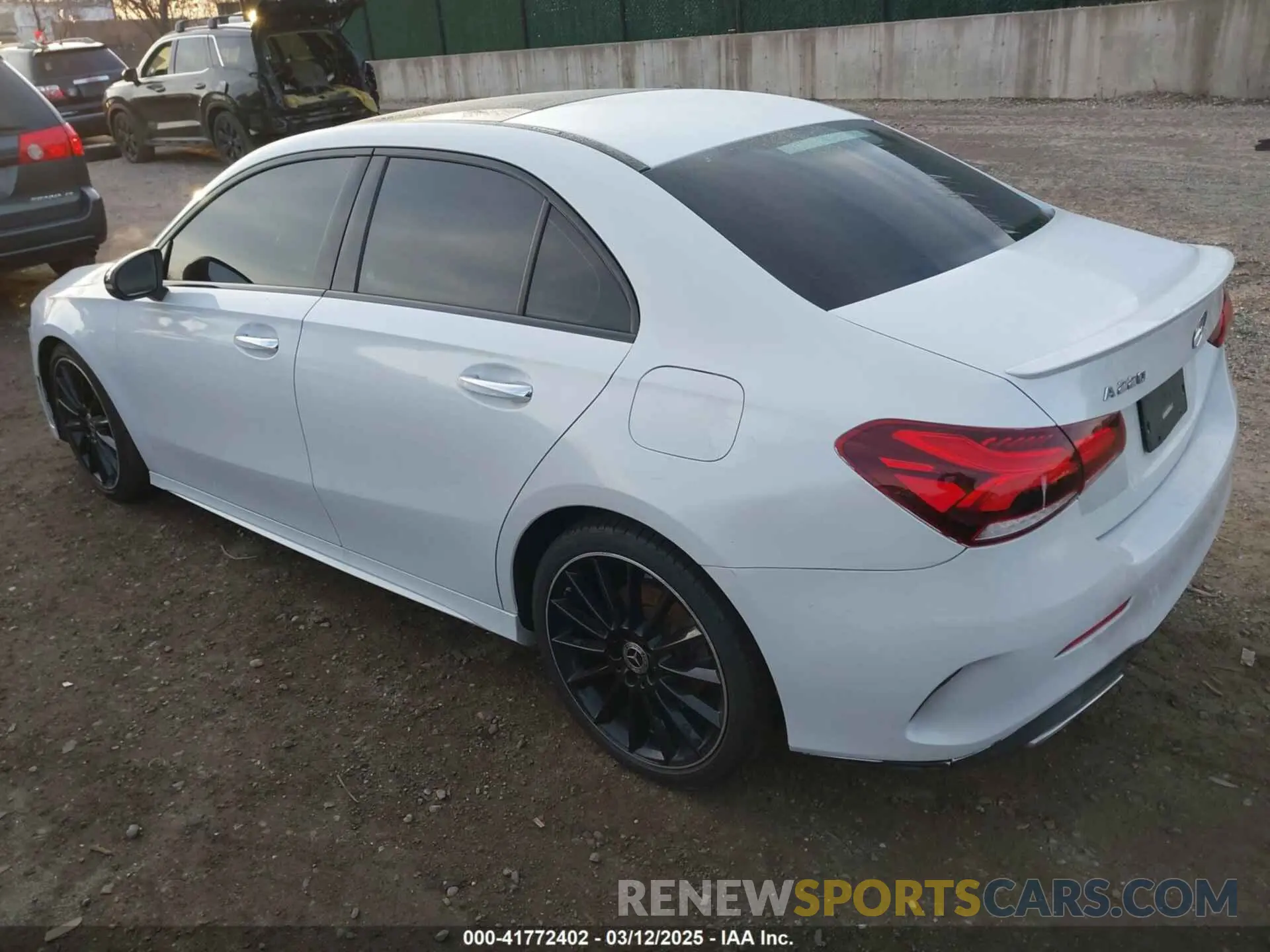 3 Photograph of a damaged car W1K3G4EB1MJ257006 MERCEDES-BENZ A 220 2021