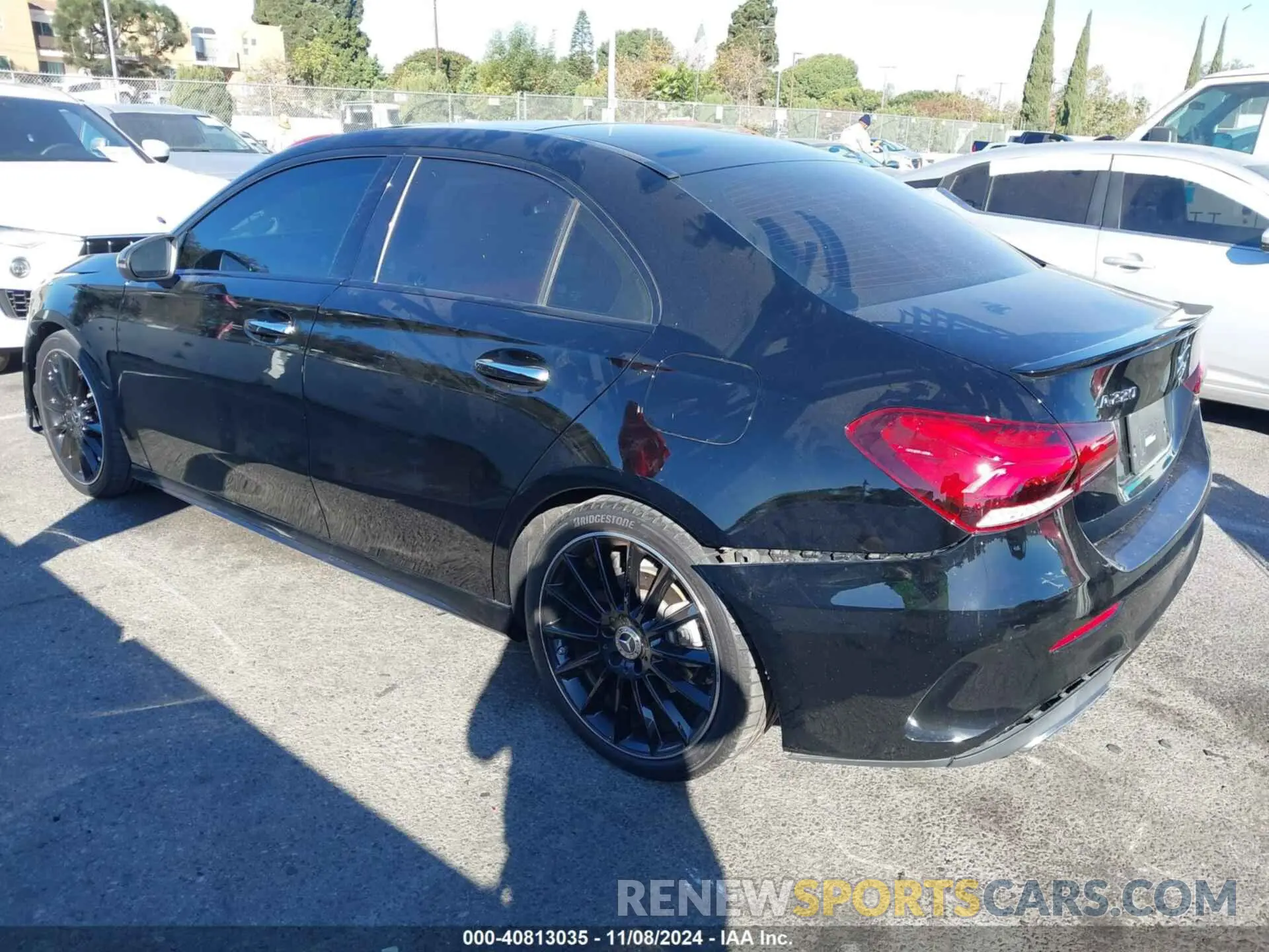 3 Photograph of a damaged car W1K3G4EB1MJ264036 MERCEDES-BENZ A 220 2021