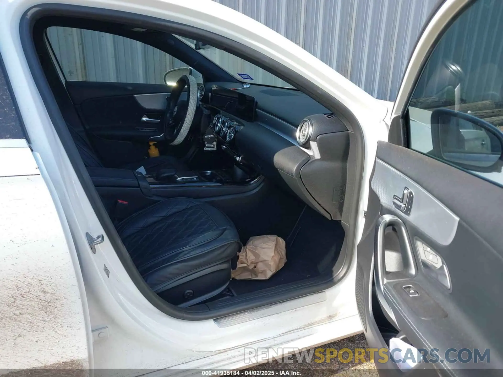 5 Photograph of a damaged car W1K3G4EB4MJ318669 MERCEDES-BENZ A 220 2021