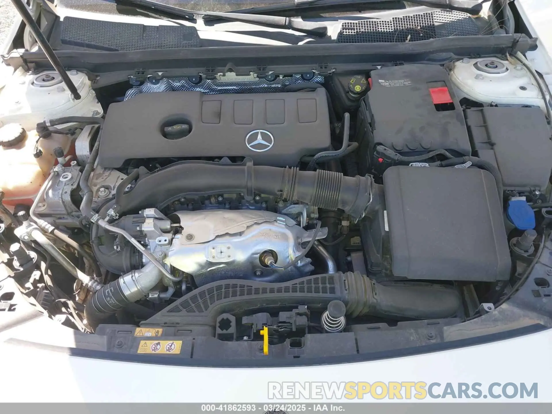 10 Photograph of a damaged car W1K3G4EB5MJ271412 MERCEDES-BENZ A 220 2021
