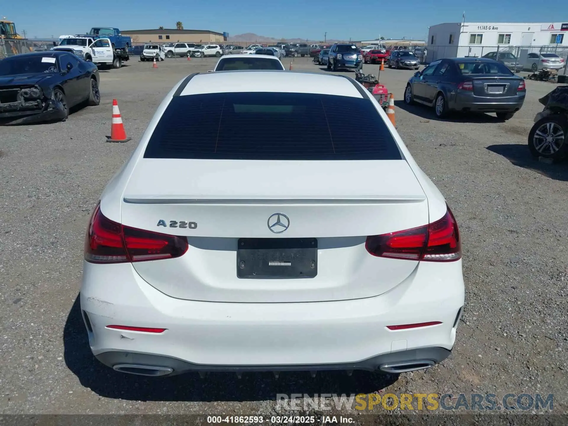 16 Photograph of a damaged car W1K3G4EB5MJ271412 MERCEDES-BENZ A 220 2021