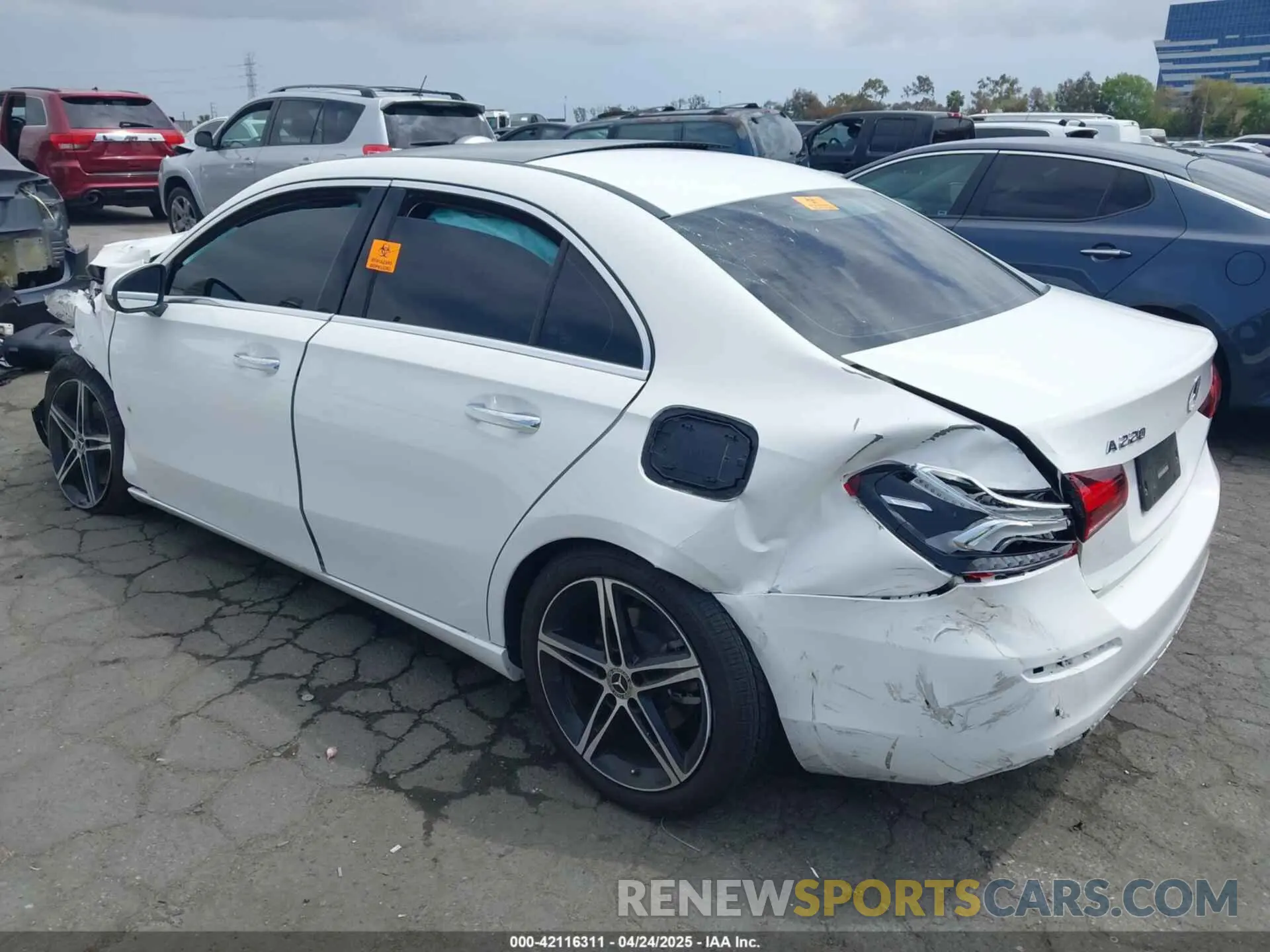 3 Photograph of a damaged car W1K3G4EB5MJ310273 MERCEDES-BENZ A 220 2021
