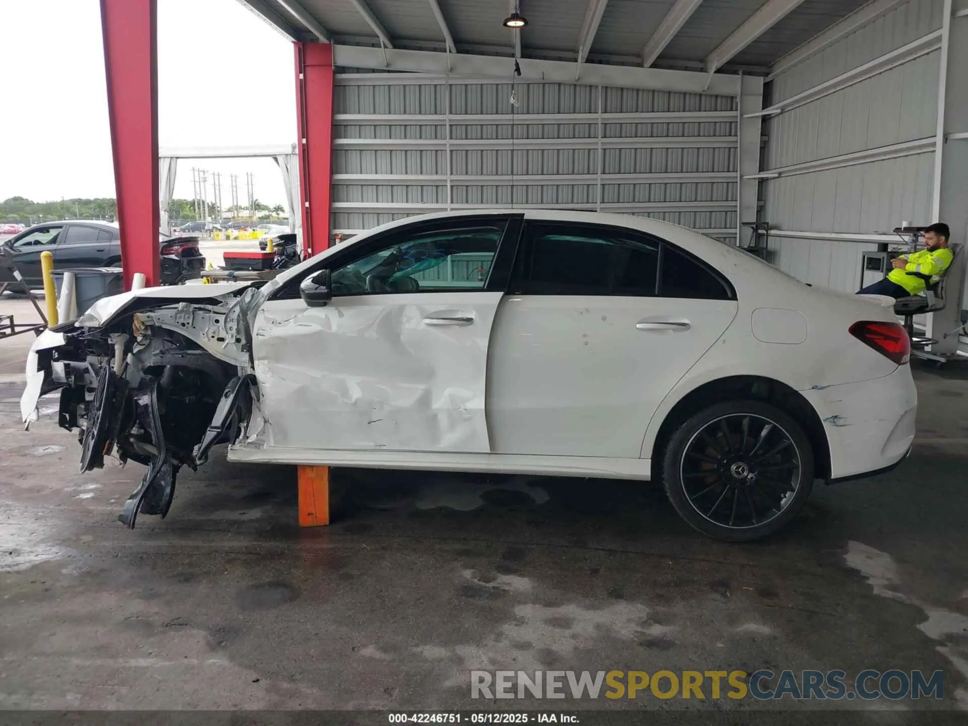 14 Photograph of a damaged car W1K3G4EB6MJ264856 MERCEDES-BENZ A 220 2021