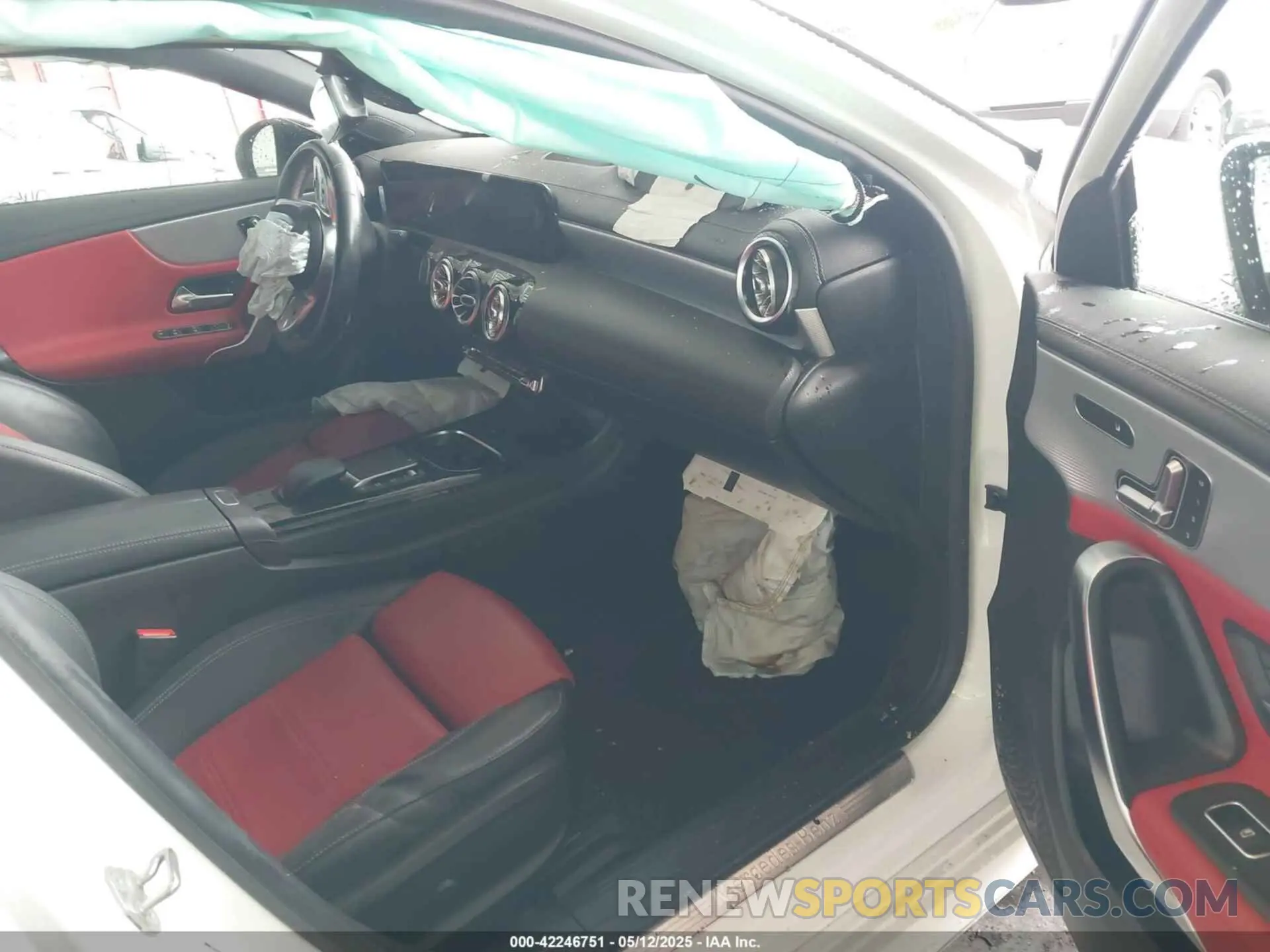 5 Photograph of a damaged car W1K3G4EB6MJ264856 MERCEDES-BENZ A 220 2021