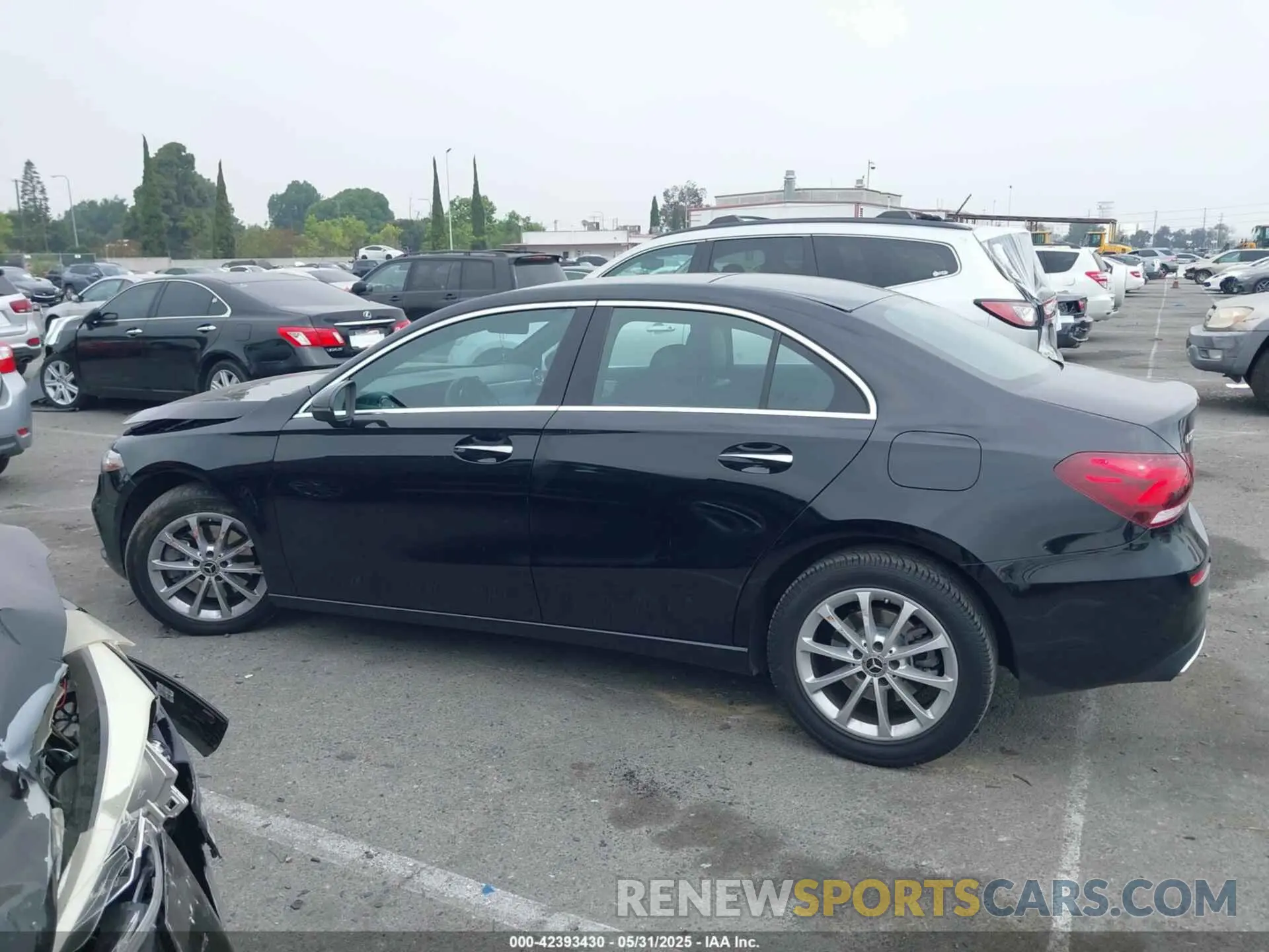 14 Photograph of a damaged car W1K3G4EB8MJ270285 MERCEDES-BENZ A 220 2021