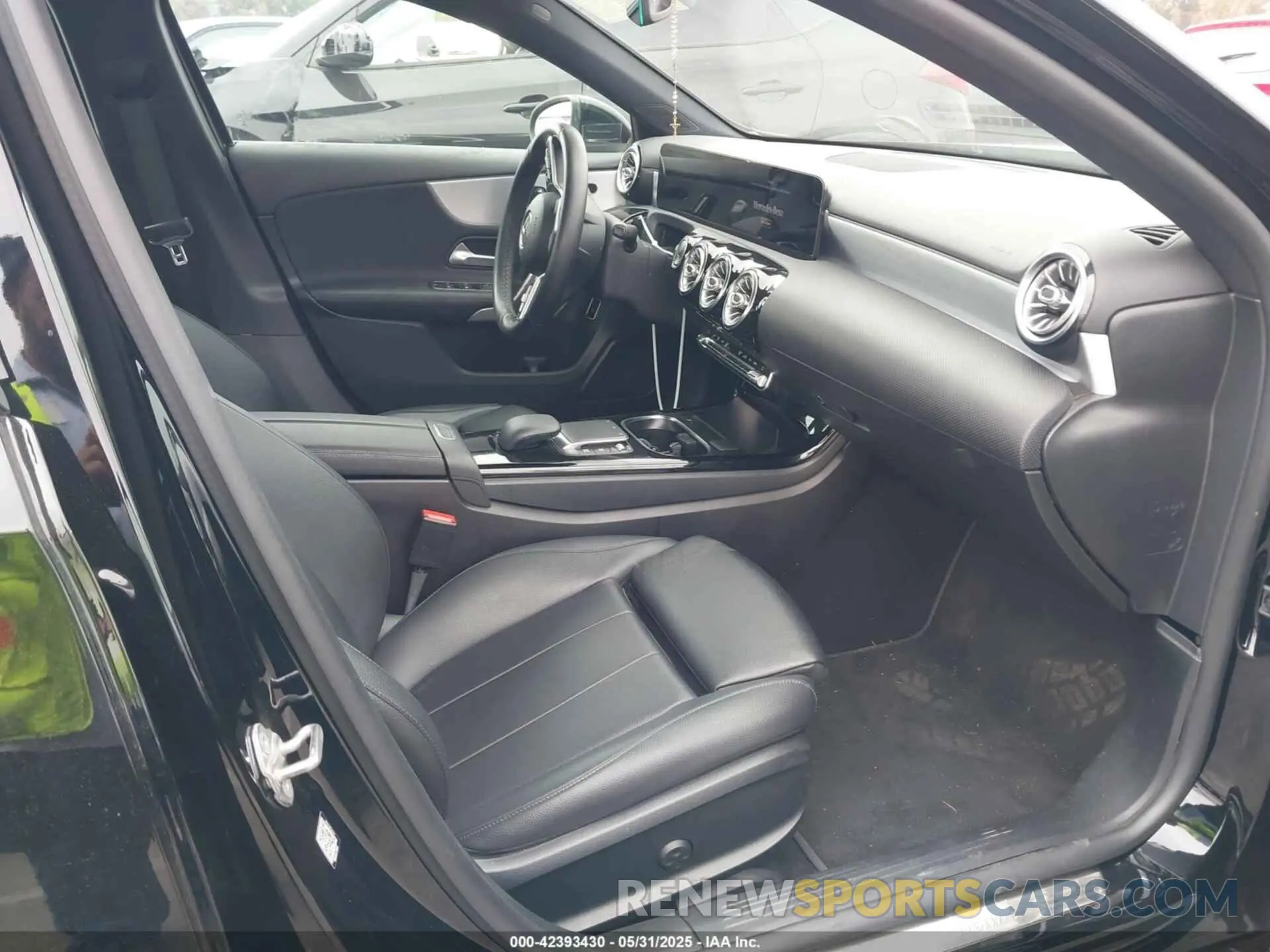 5 Photograph of a damaged car W1K3G4EB8MJ270285 MERCEDES-BENZ A 220 2021