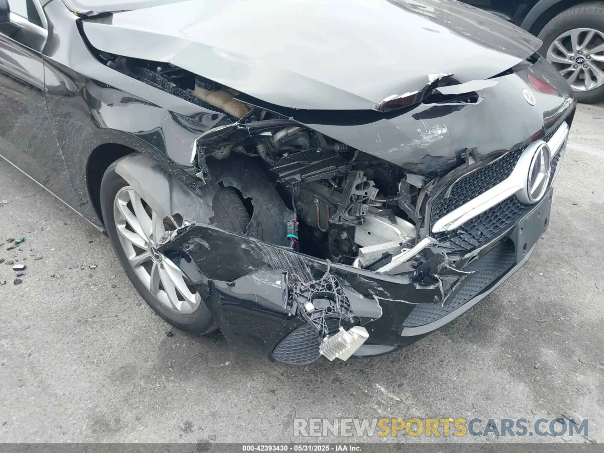 6 Photograph of a damaged car W1K3G4EB8MJ270285 MERCEDES-BENZ A 220 2021