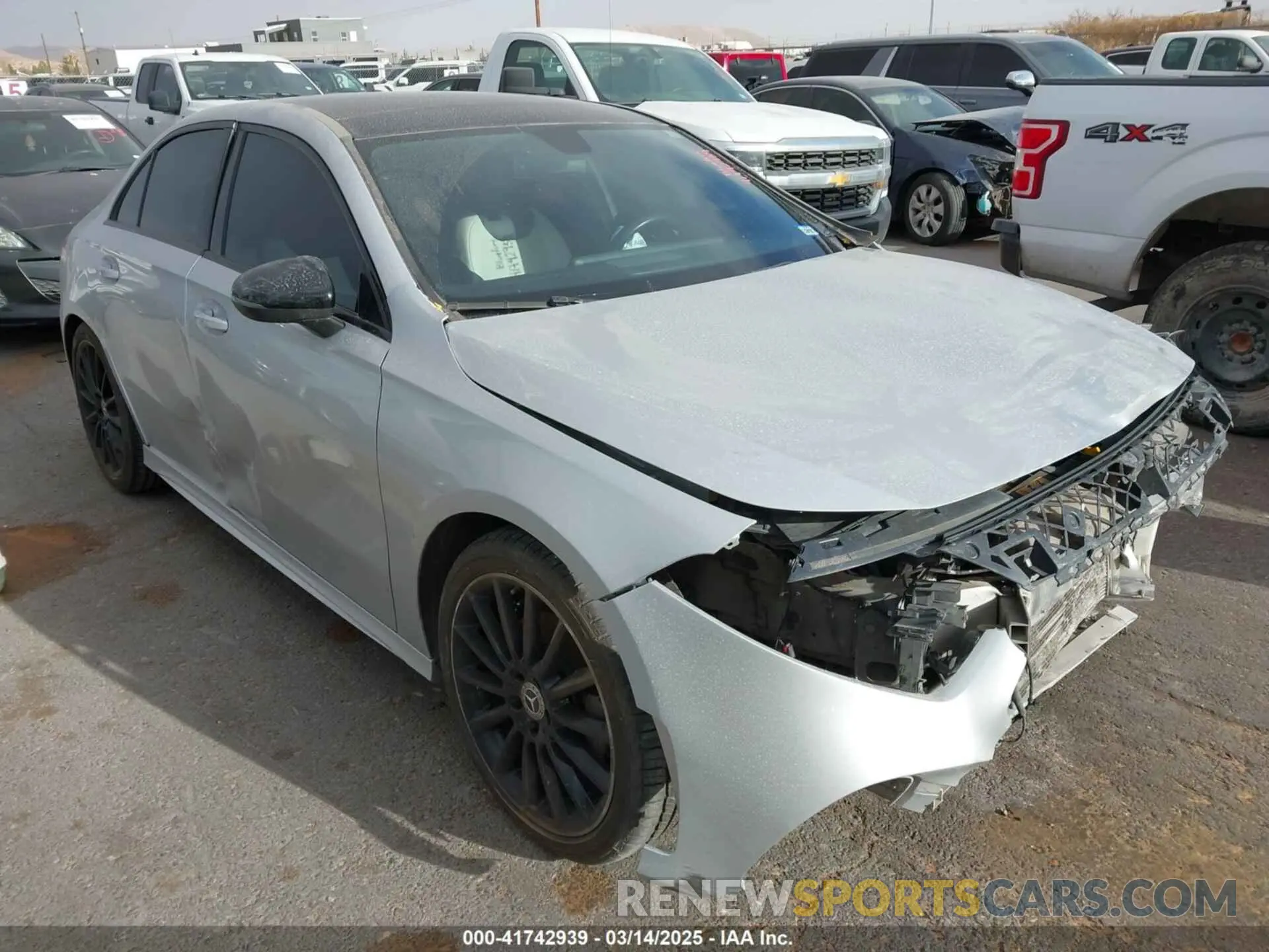 1 Photograph of a damaged car W1K3G4EB9MJ269341 MERCEDES-BENZ A 220 2021