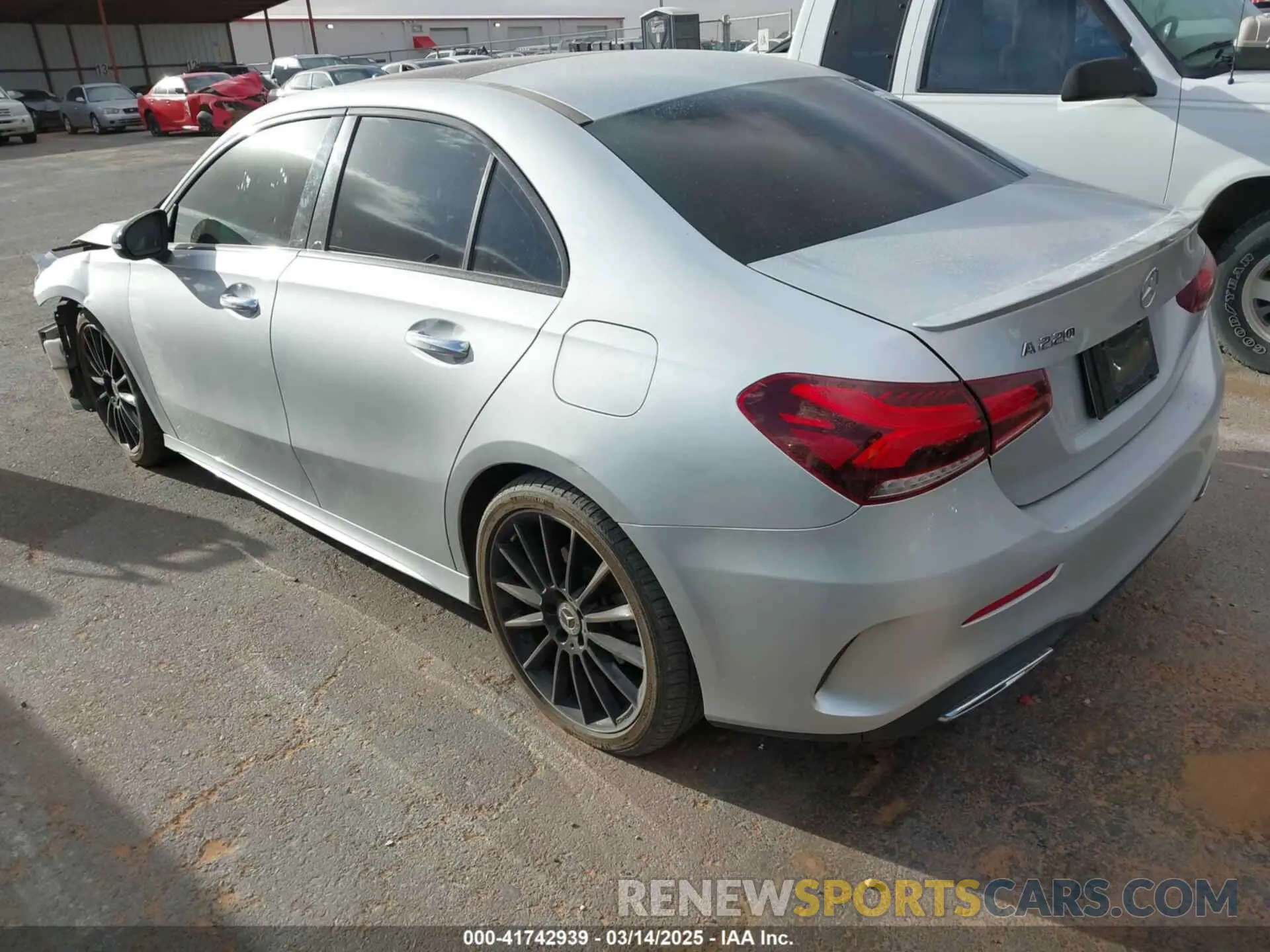 14 Photograph of a damaged car W1K3G4EB9MJ269341 MERCEDES-BENZ A 220 2021