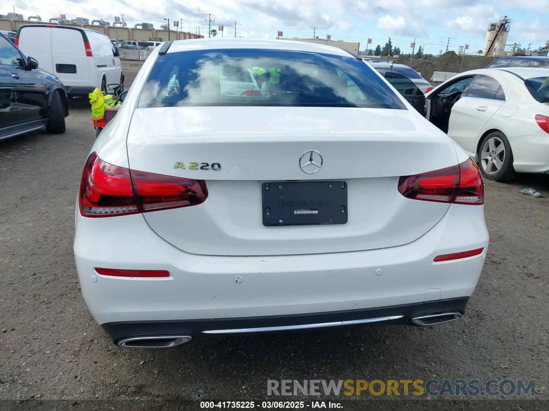 16 Photograph of a damaged car W1K3G4EBXMJ268649 MERCEDES-BENZ A 220 2021