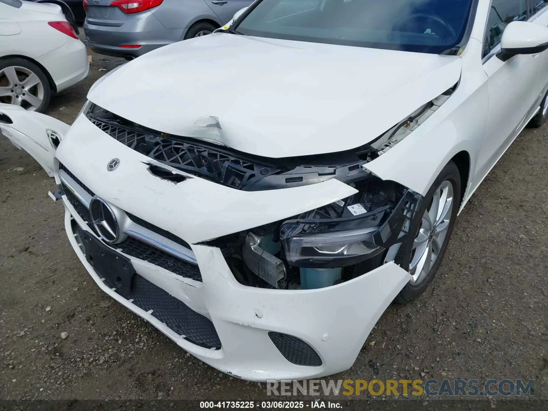 17 Photograph of a damaged car W1K3G4EBXMJ268649 MERCEDES-BENZ A 220 2021