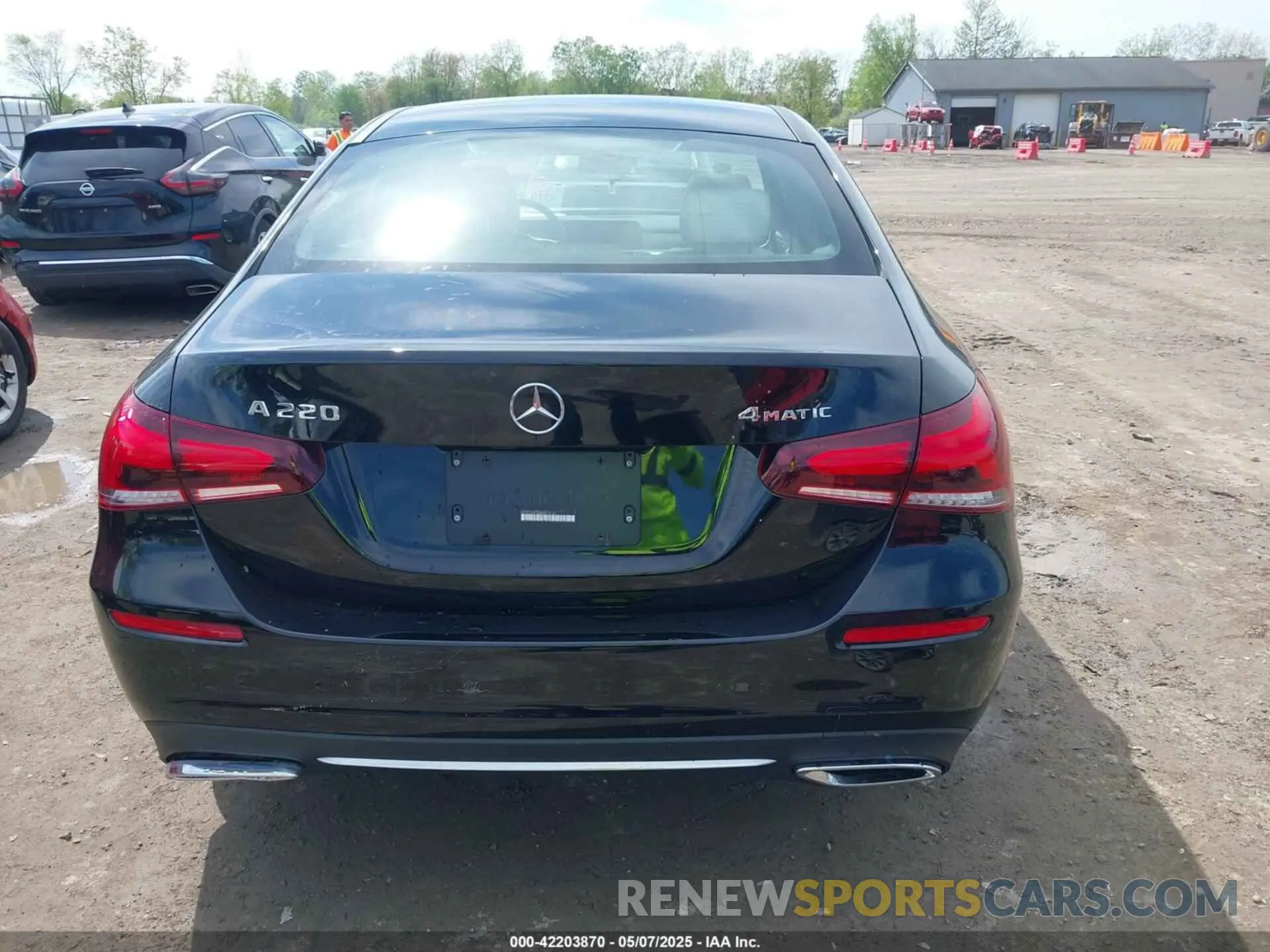 17 Photograph of a damaged car W1K3G4FB3MJ274131 MERCEDES-BENZ A 220 2021